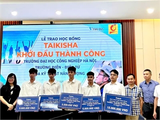 Trao học bổng "Taikisha – Khởi đầu thành công 2025": Thêm động lực – Chắp cánh ước mơ cho sinh viên vượt khó