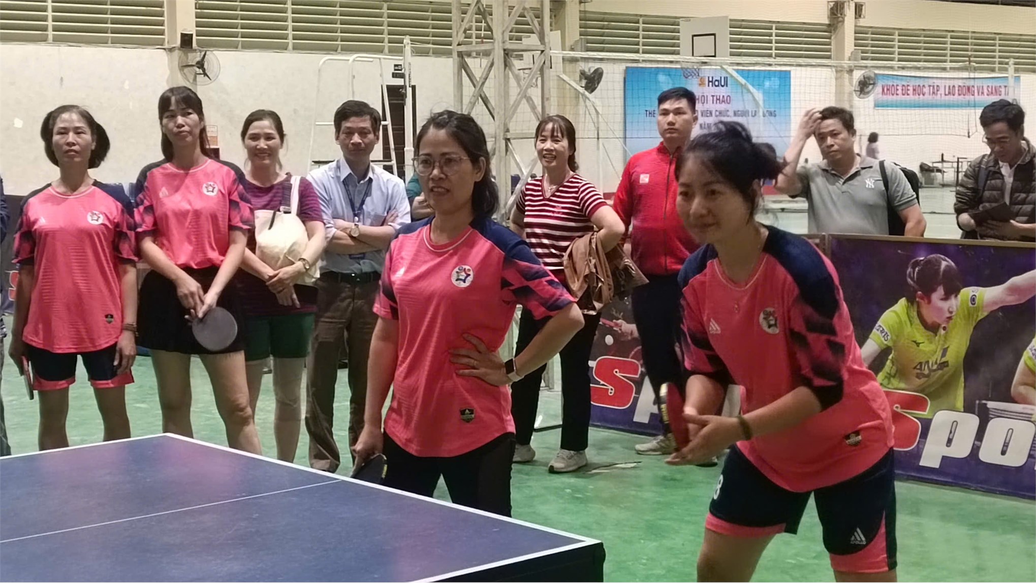 Đội tuyển 3 tỏa sáng rực rỡ tại Hội thao HaUI 2025, Trường Điện – Điện tử – chuyên môn vững, thể thao giỏi!
