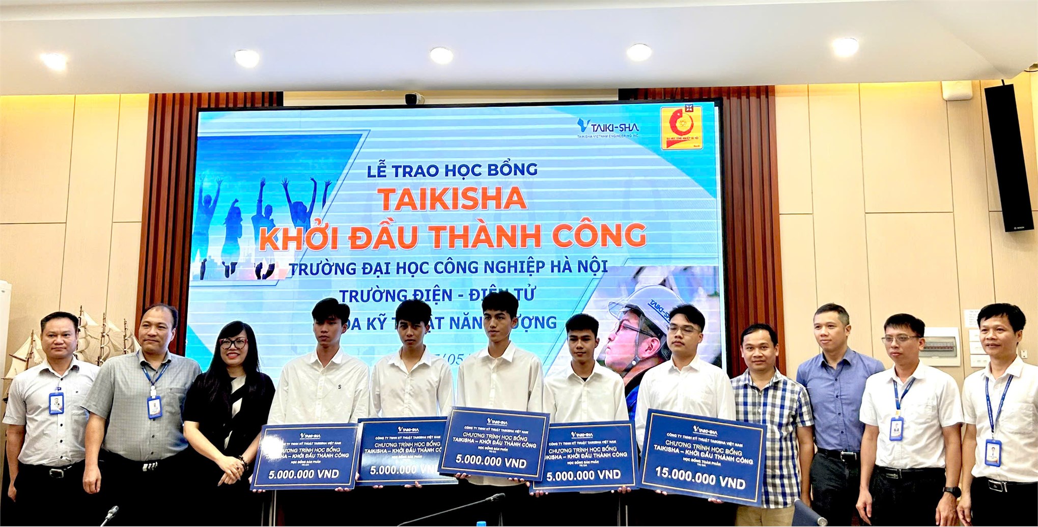 Trao học bổng `Taikisha – Khởi đầu thành công 2025`: Thêm động lực – Chắp cánh ước mơ cho sinh viên vượt khó