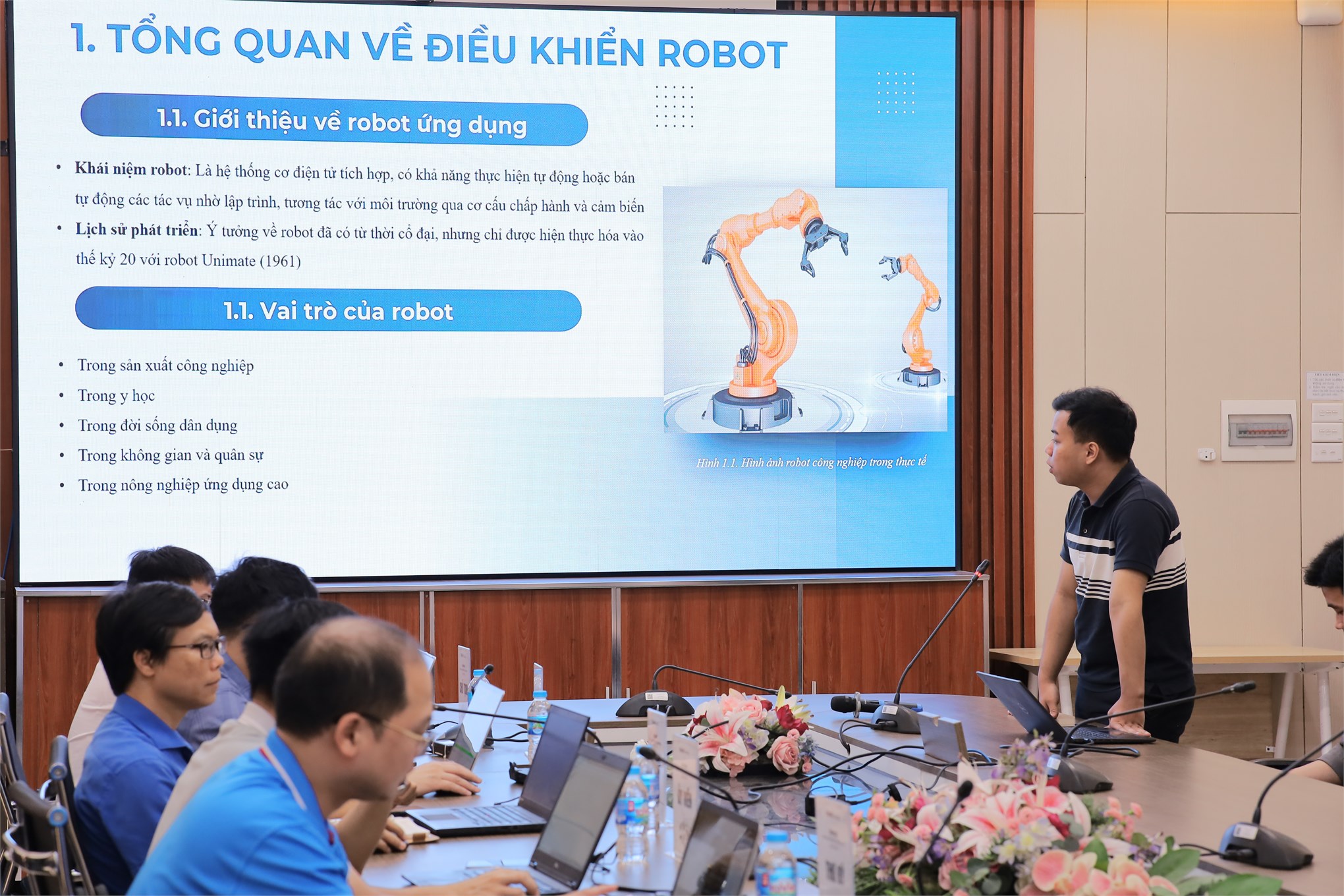 Trường Điện – Điện tử tổ chức nghiệm thu đề tài Sinh viên nghiên cứu khoa học năm học 2024–2025