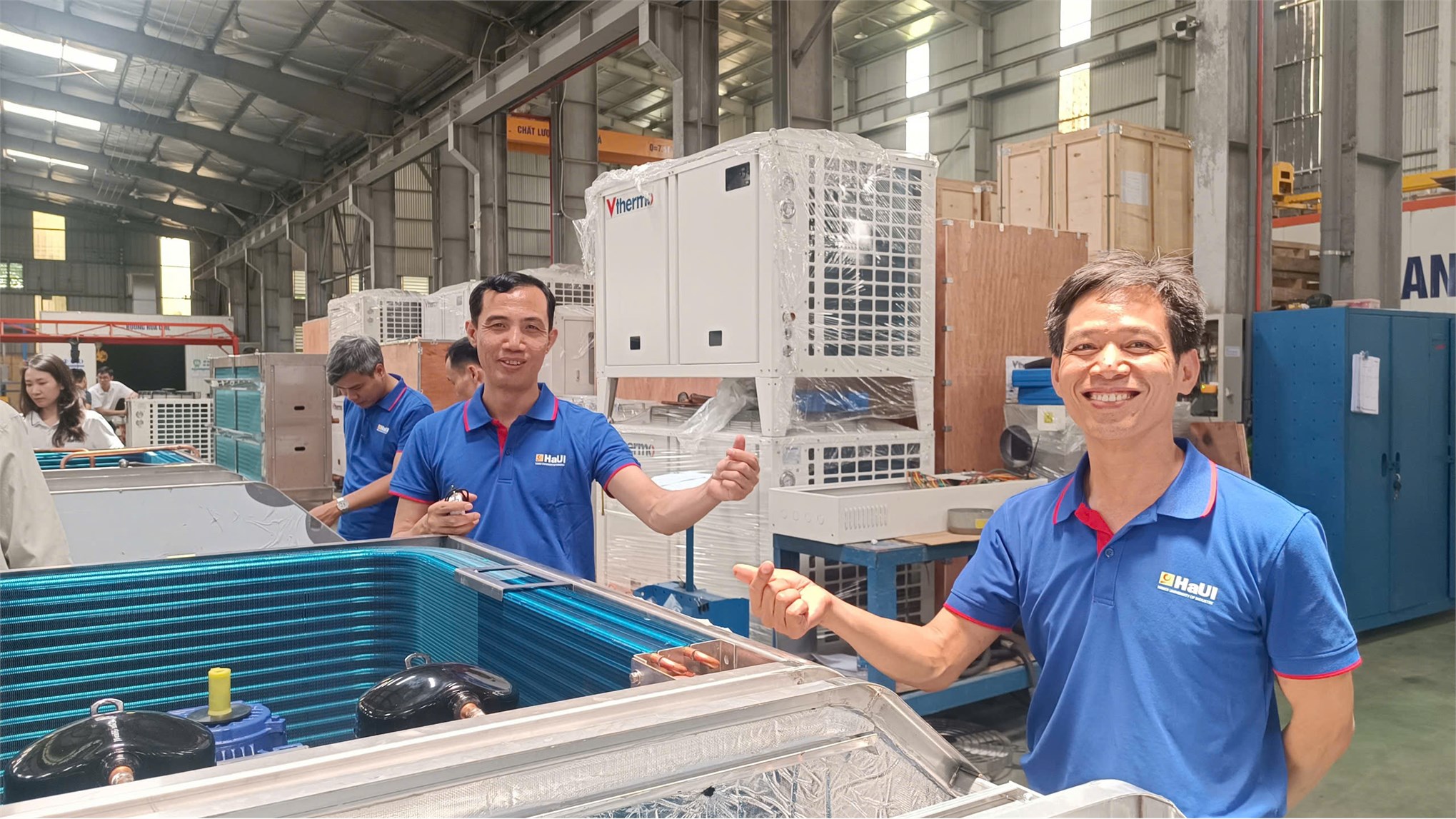 Giảng viên Khoa Kỹ thuật Năng lượng – Trường Điện – Điện tử tham quan khảo sát thực tế tại Công ty TNHH Cơ điện lạnh Quang Thắng