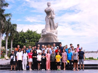Sôi nổi hoạt động tham quan, học tập bồi dưỡng năm 2025 của Trường Điện – Điện tử