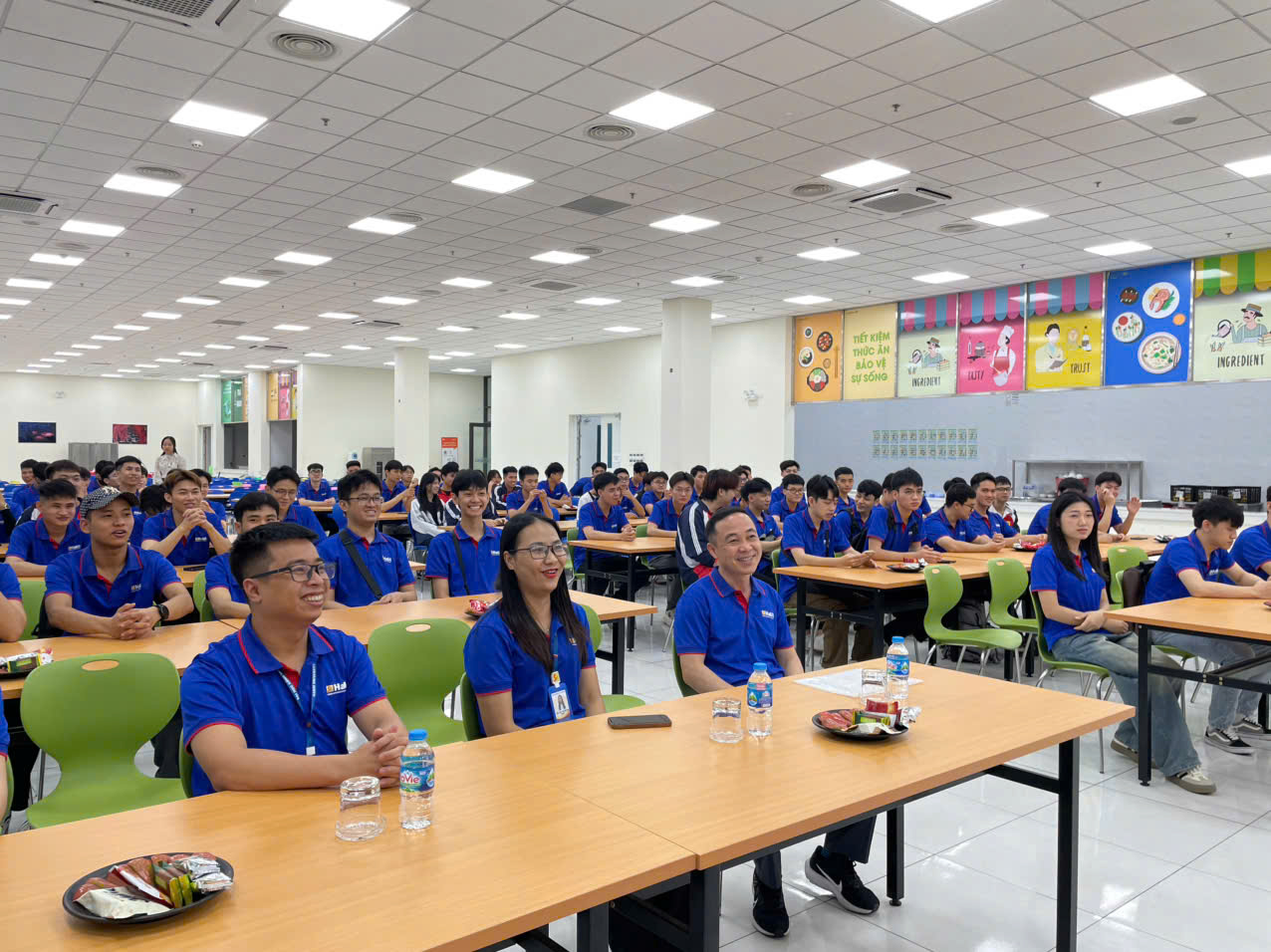 Sinh viên Trường Điện – Điện tử tham quan thực tế tại Công ty LS ELECTRIC Việt Nam