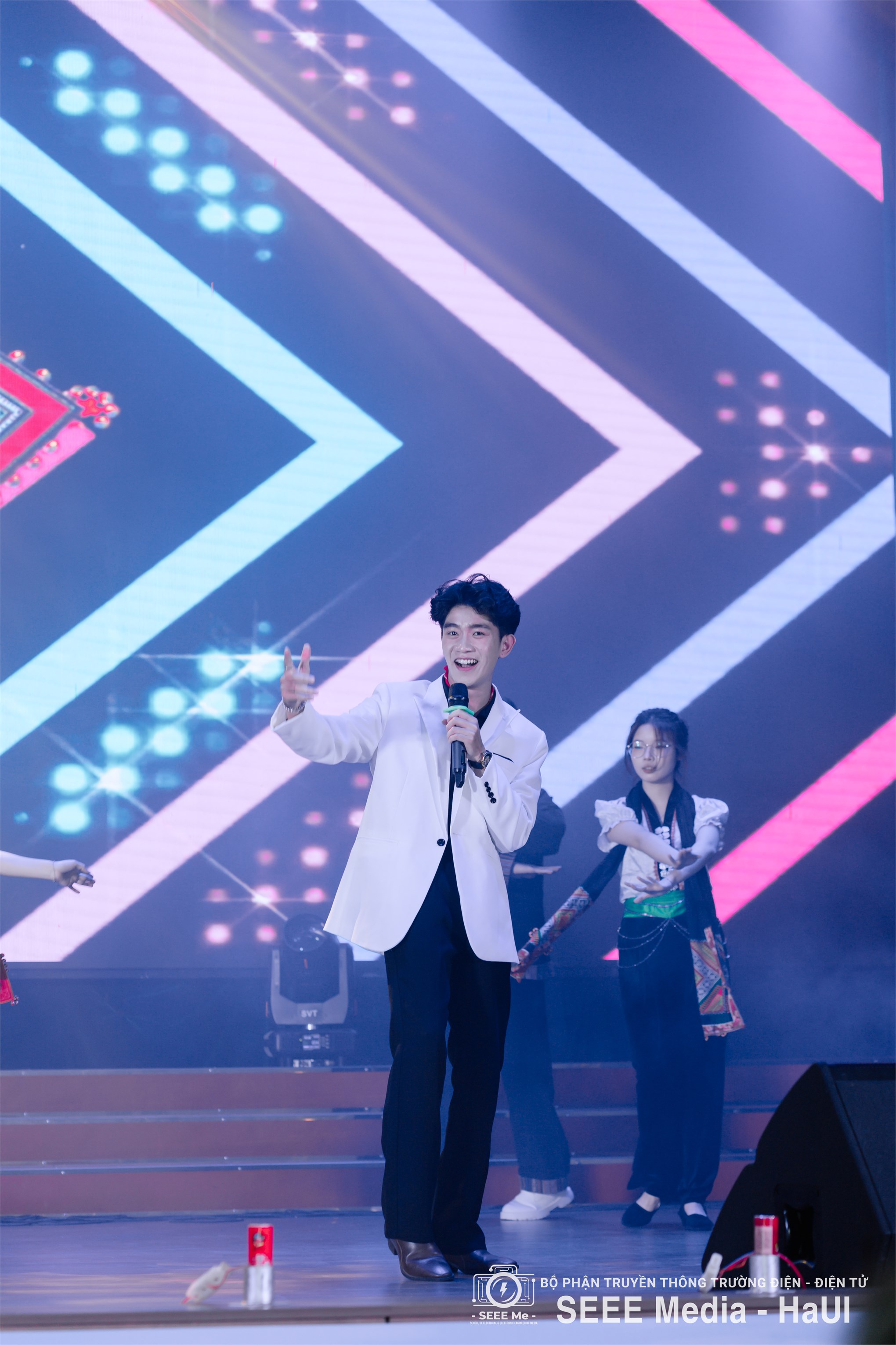 Sinh viên Trường Điện – Điện tử tỏa sáng tại Chung kết The Voice HaUI 2025