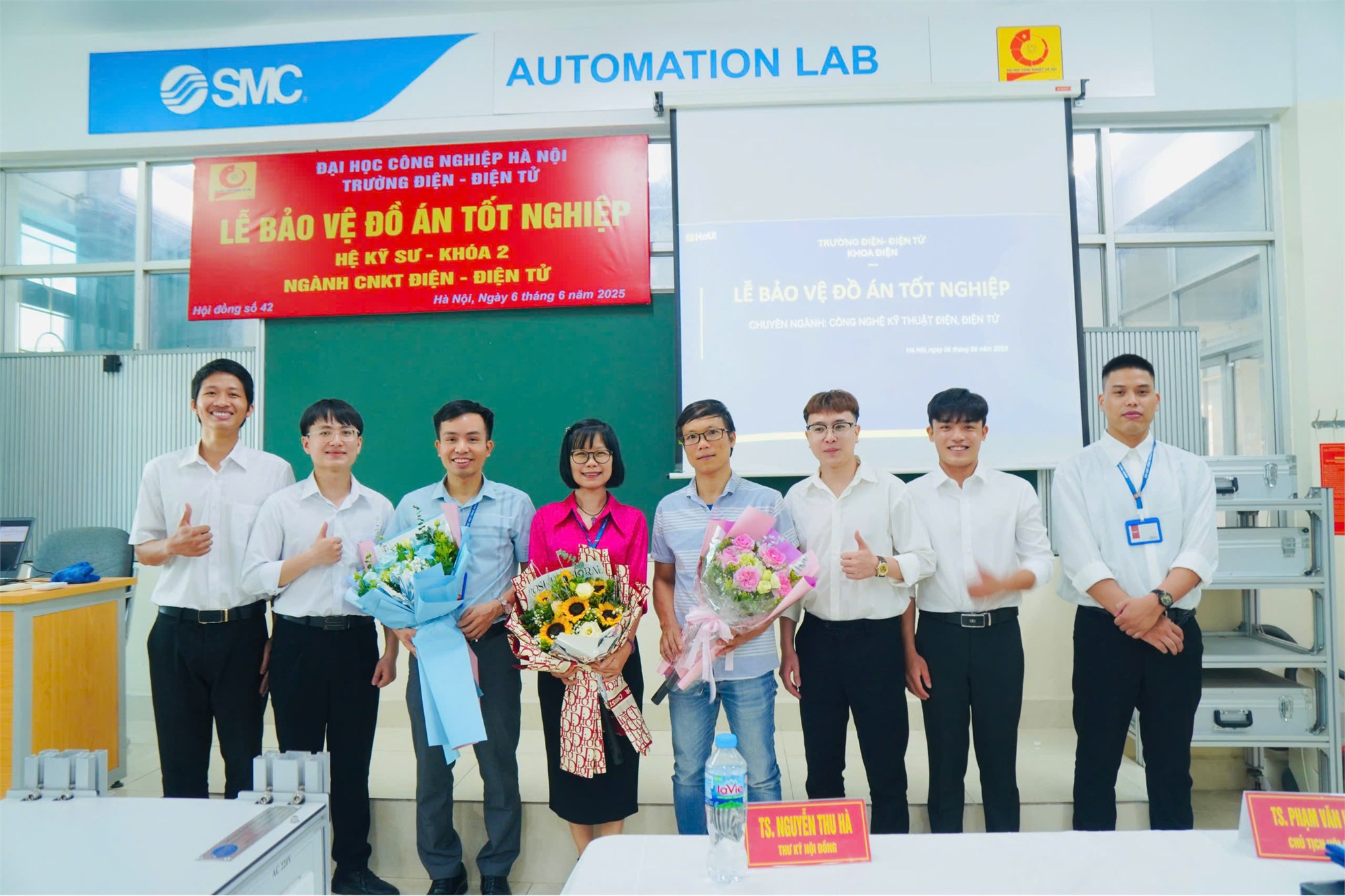 Sinh viên K16 – Trường Điện – Điện tử hoàn thành mùa bảo vệ đồ án tốt nghiệp đầy ấn tượng