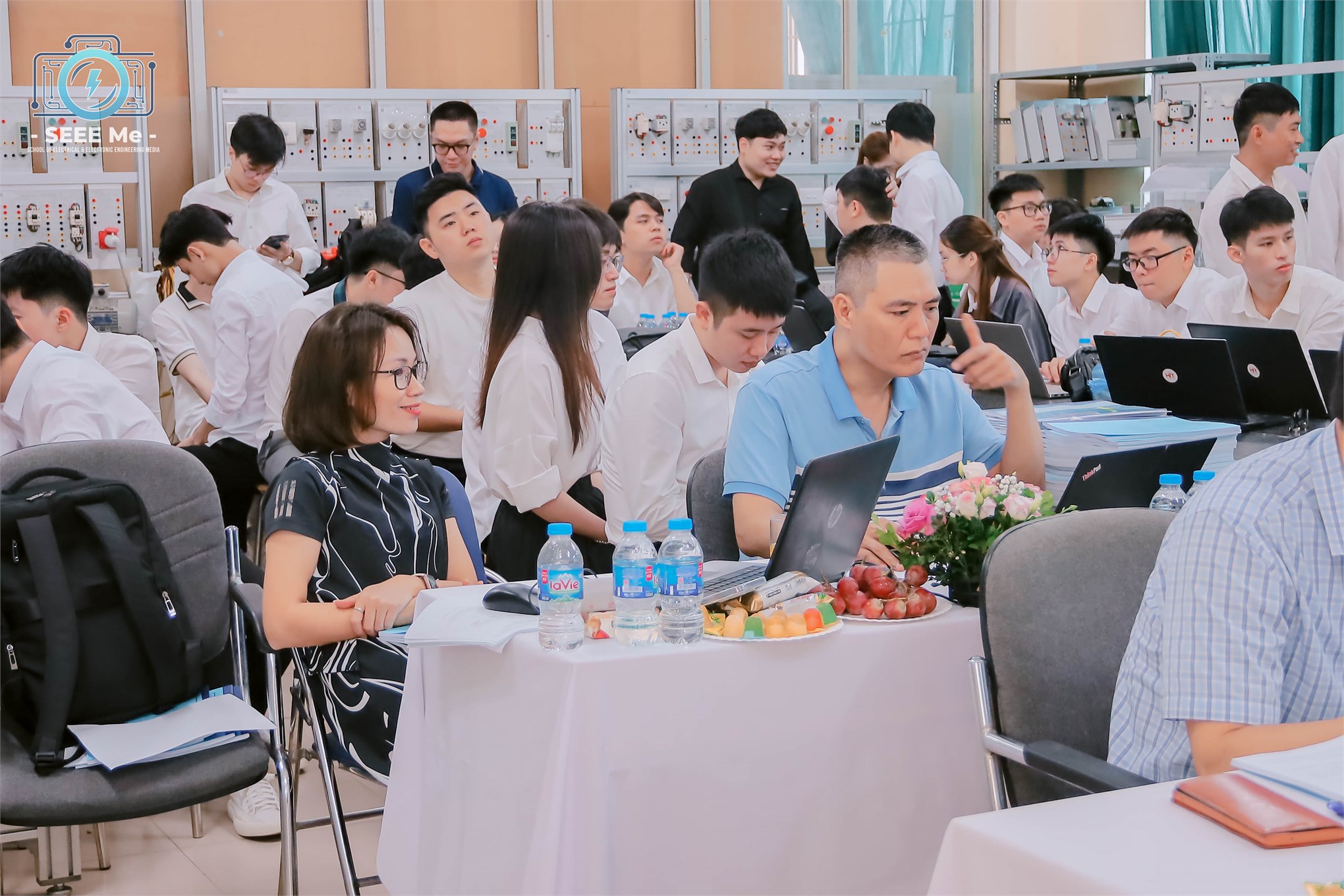 Sinh viên K16 – Trường Điện – Điện tử hoàn thành mùa bảo vệ đồ án tốt nghiệp đầy ấn tượng