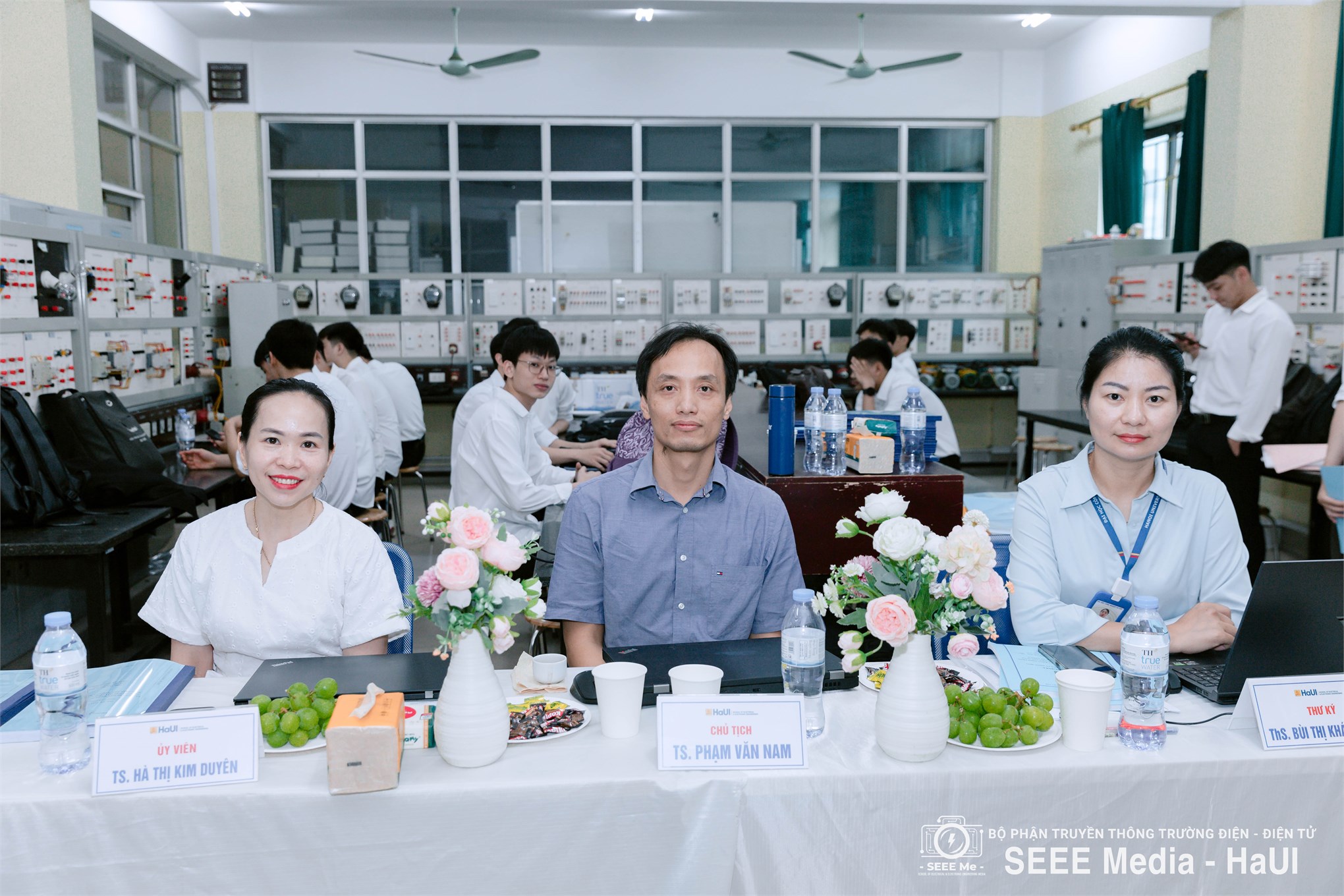 Sinh viên K16 – Trường Điện – Điện tử hoàn thành mùa bảo vệ đồ án tốt nghiệp đầy ấn tượng