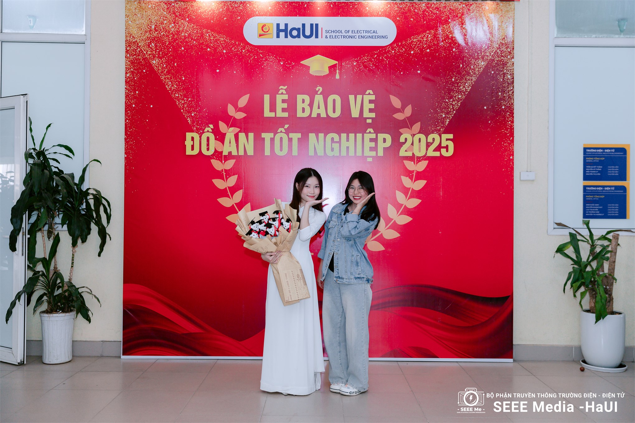 Sinh viên K16 – Trường Điện – Điện tử hoàn thành mùa bảo vệ đồ án tốt nghiệp đầy ấn tượng
