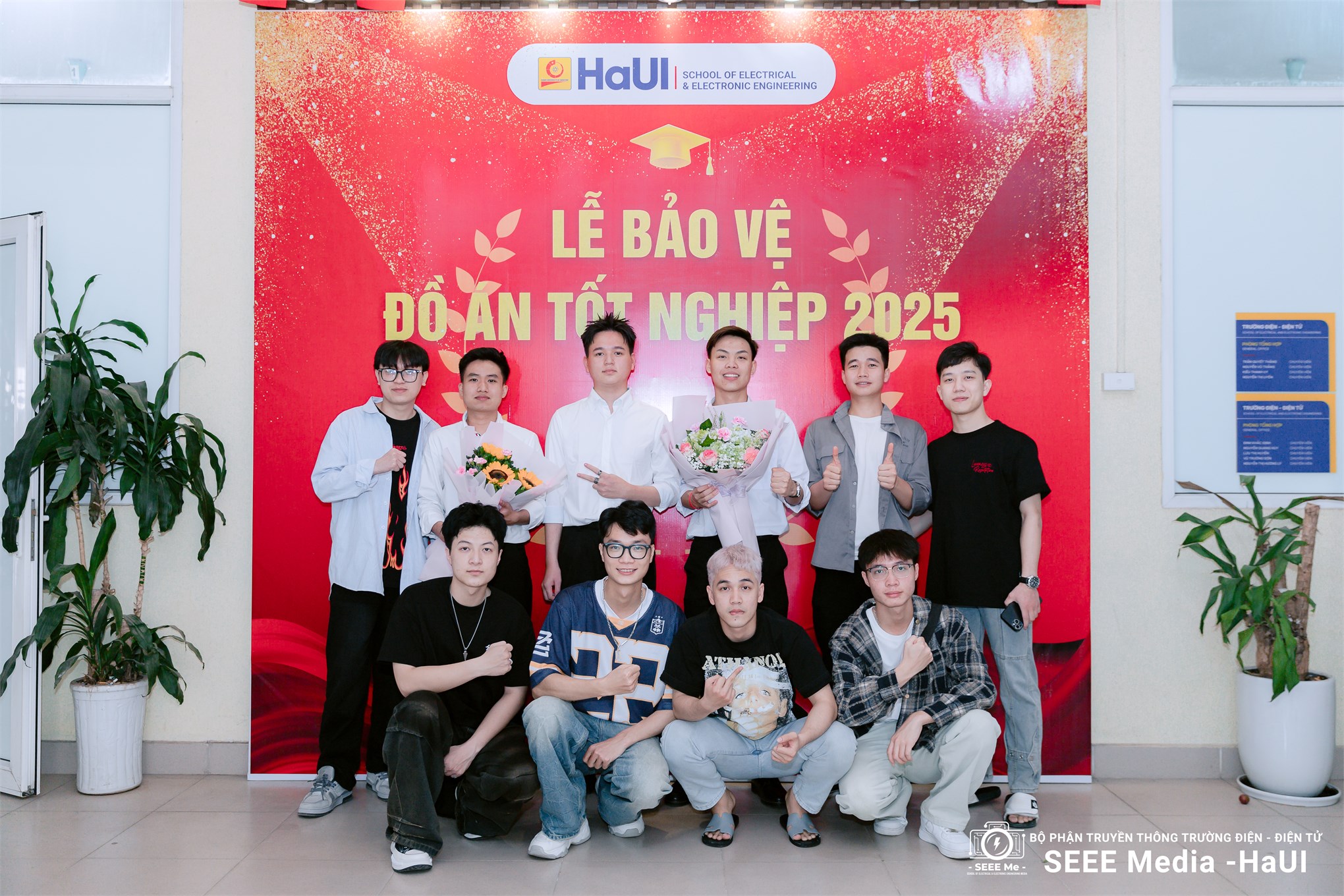 Sinh viên K16 – Trường Điện – Điện tử hoàn thành mùa bảo vệ đồ án tốt nghiệp đầy ấn tượng
