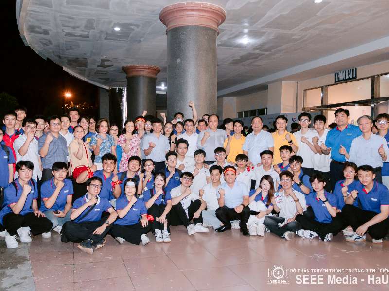 Ba đội tuyển Robocon của SEEE hoàn thành hành trình đầy cảm xúc tại Robocon Việt Nam 2025