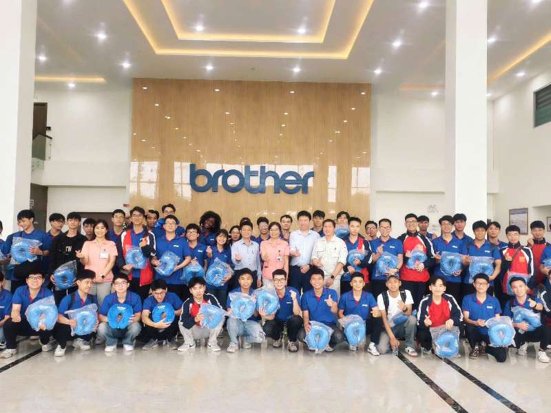 Hành trình kết nối thực tiễn: Sinh viên Trường Điện – đến với Brother Việt Nam