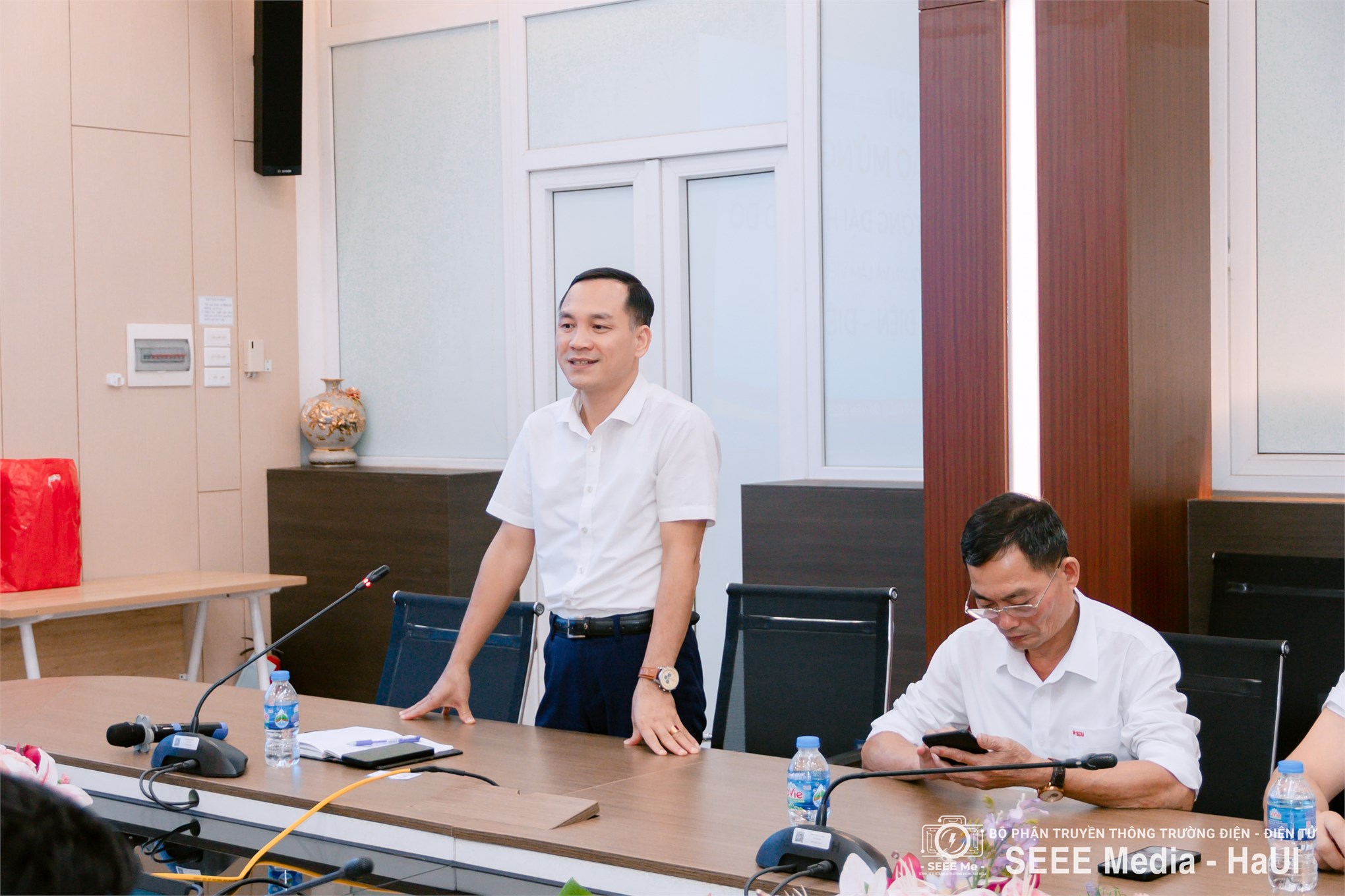 Chia sẻ kinh nghiệm và mở rộng hợp tác giữa Trường Đại học Sao Đỏ và Trường Điện – Điện tử