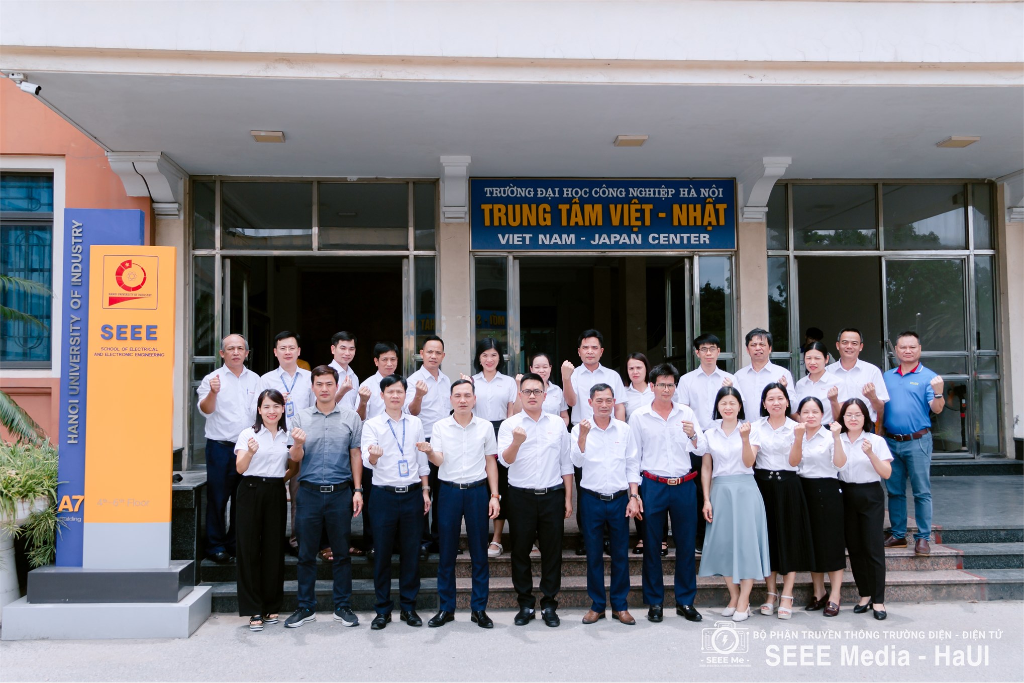 Chia sẻ kinh nghiệm và mở rộng hợp tác giữa Trường Đại học Sao Đỏ và Trường Điện – Điện tử