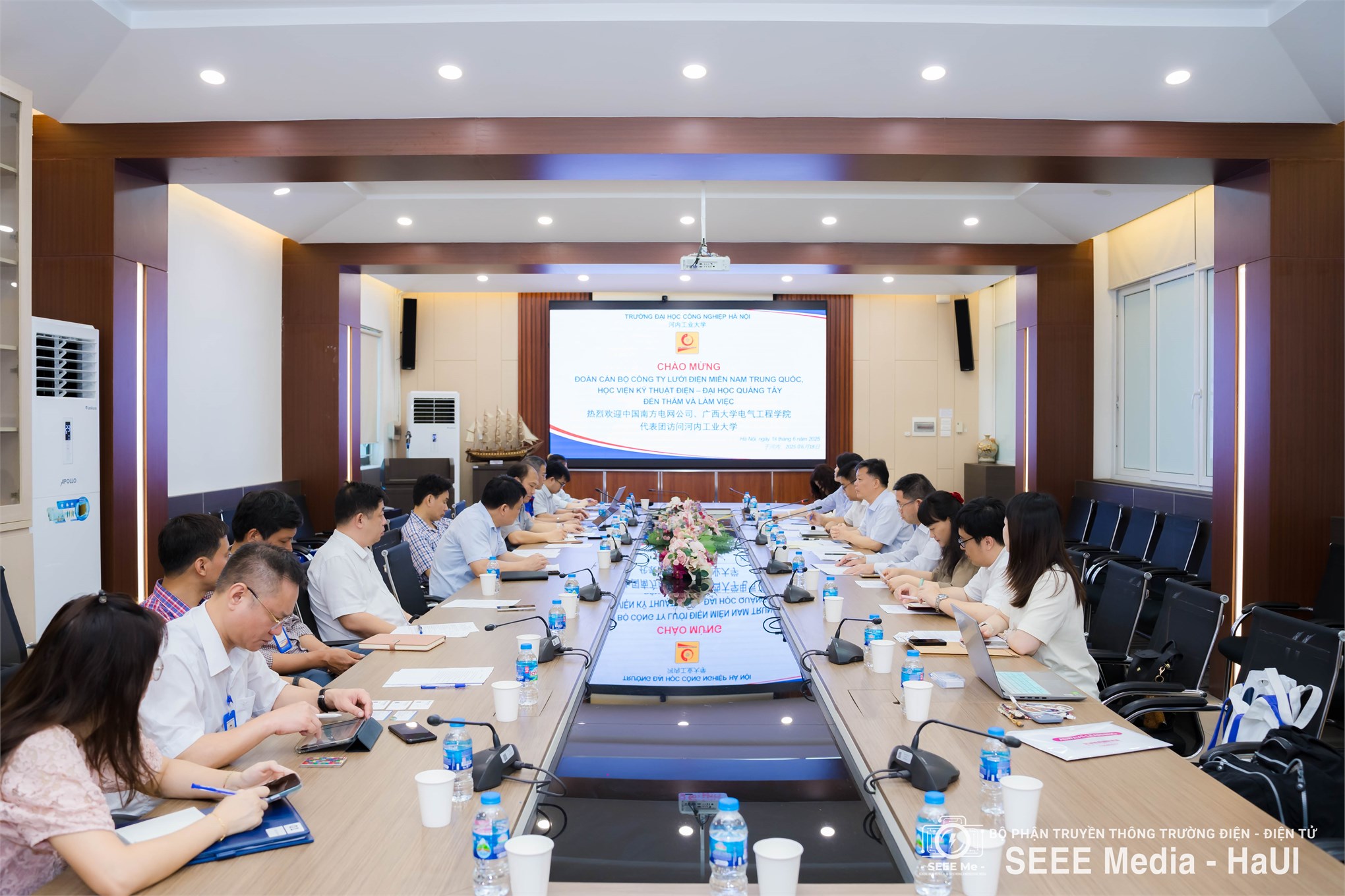 Tăng cường hợp tác quốc tế giữa Trường Điện – Điện tử và Đại học Quảng Tây, Trung Quốc