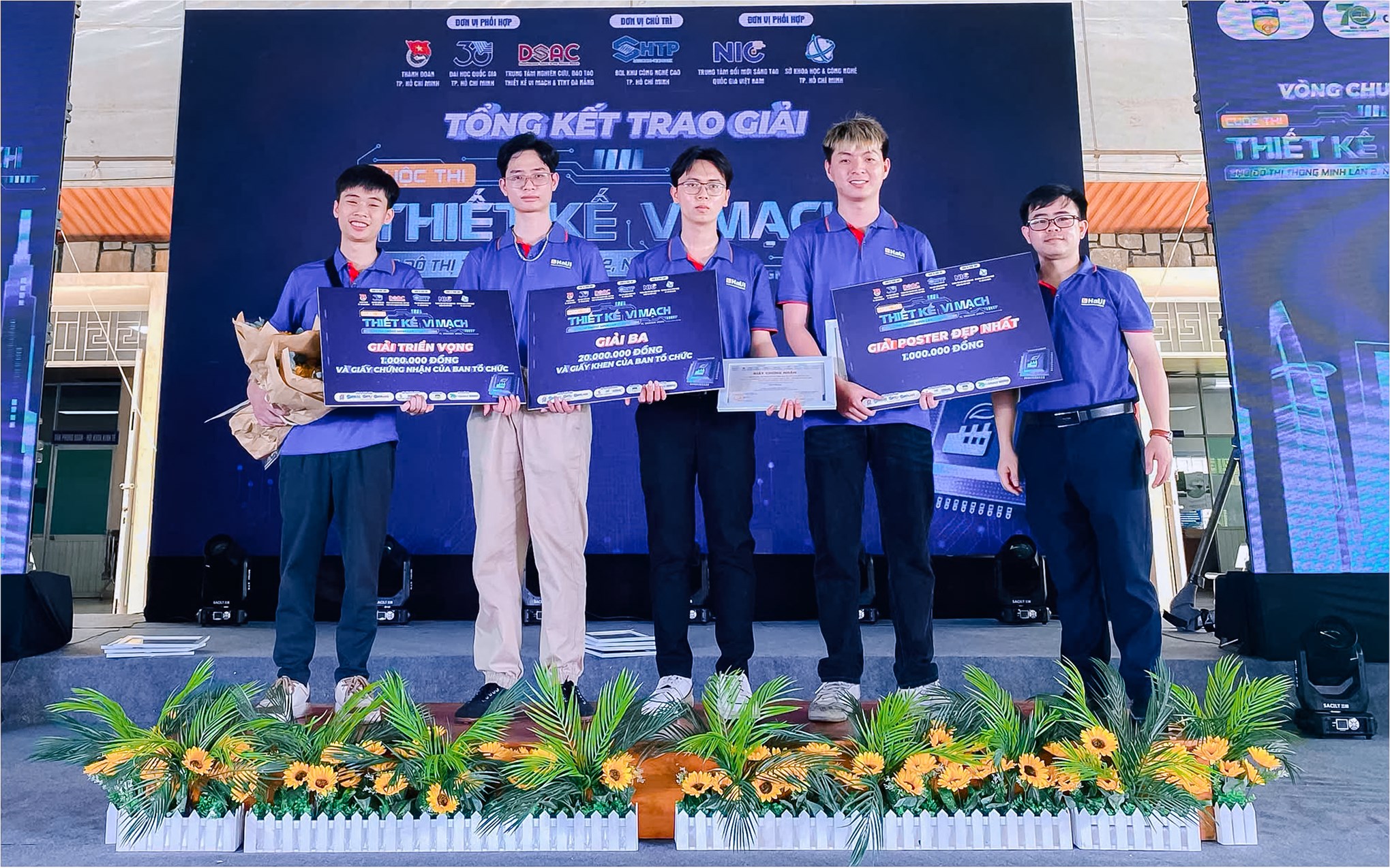Tiếp lửa phong trào sinh viên NCKH năm học 2024-2025 cùng HaUI ICD LAB