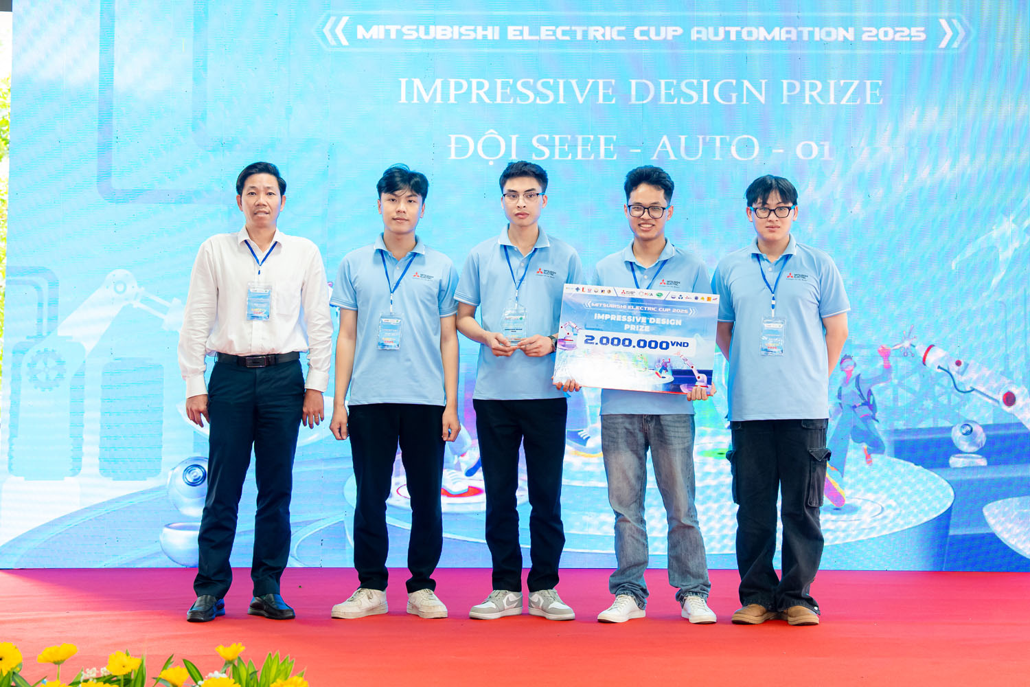 Sinh viên Trường Điện – Điện tử đạt giải “Thiết kế ấn tượng” tại Chung kết MECA 2025