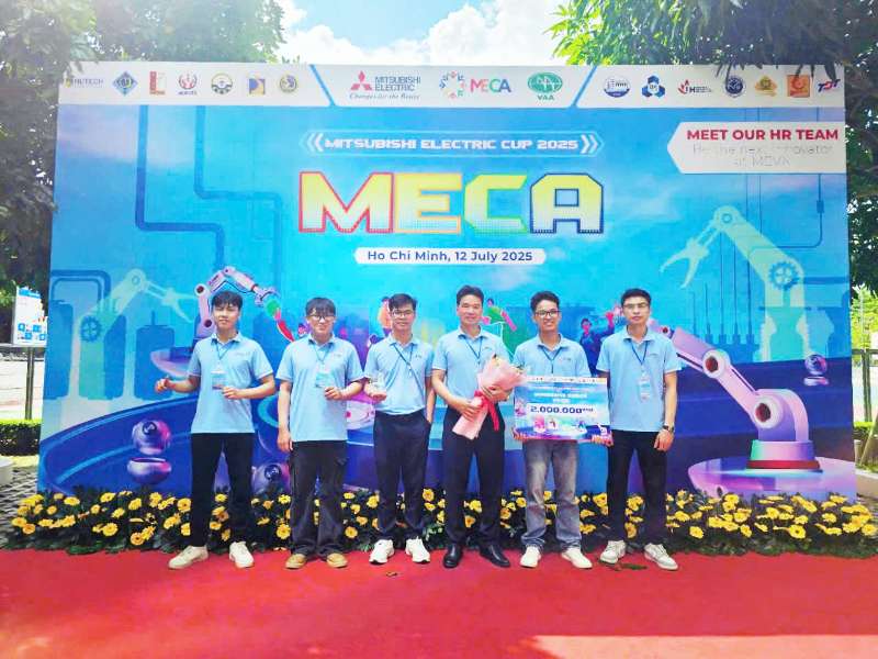 Sinh viên Trường Điện – Điện tử đạt giải “Thiết kế ấn tượng” tại Chung kết MECA 2025
