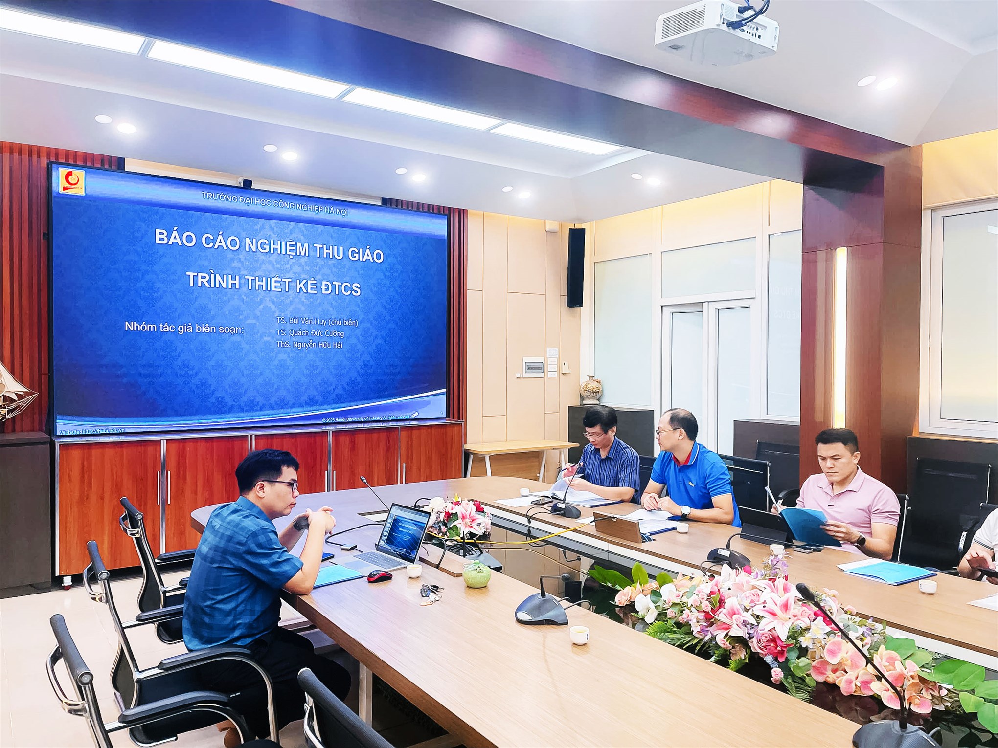 Nghiệm thu cấp trường giáo trình “Thiết kế hệ thống điện tử công suất”