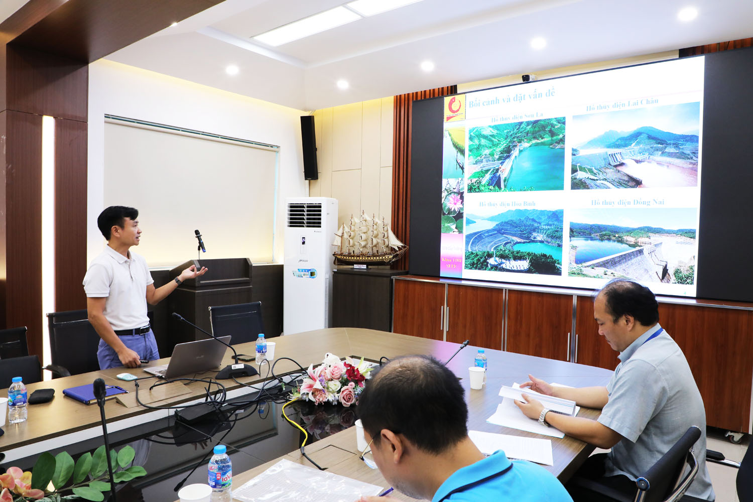 Nghiệm thu đề tài nghiên cứu khoa học cấp trường: “Nghiên cứu xây dựng mô hình dự báo biên độ giãn nở của đập hồ thủy điện sử dụng cảm biến môi trường và công nghệ học sâu”