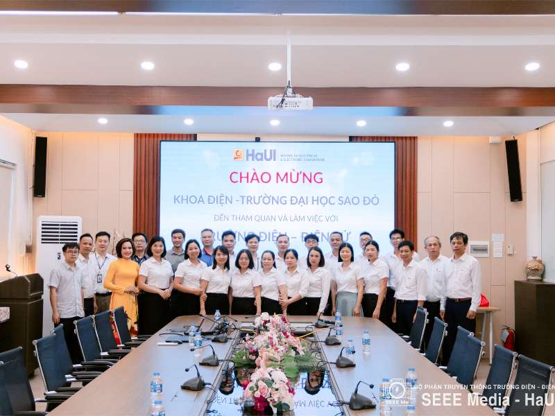 Chia sẻ kinh nghiệm và mở rộng hợp tác giữa Trường Đại học Sao Đỏ và Trường Điện – Điện tử