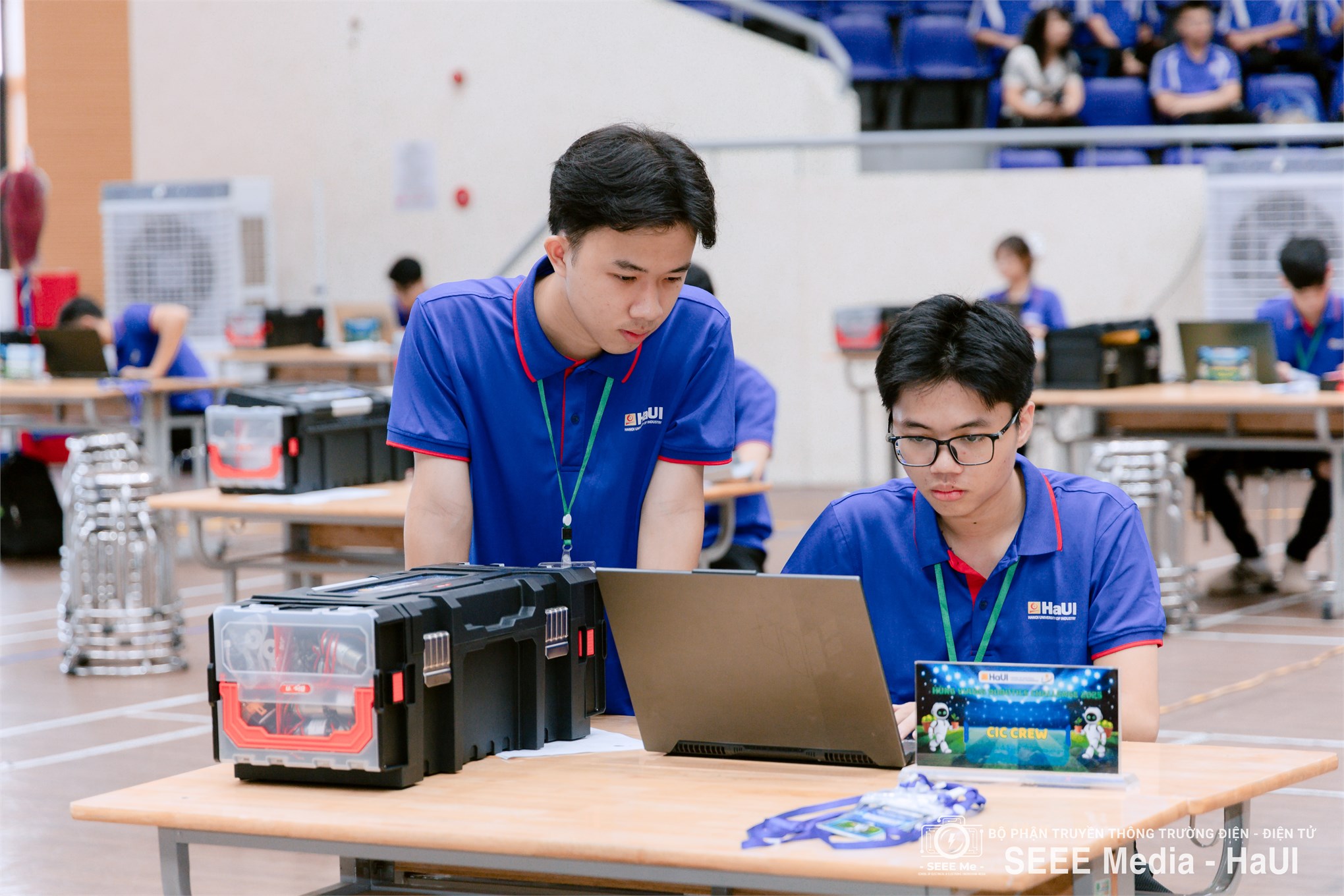 Hùng Vương Robotics Challenge 2025 – Trường Điện – Điện tử lan tỏa đam mê công nghệ và tư duy sáng tạo tới thế hệ trẻ