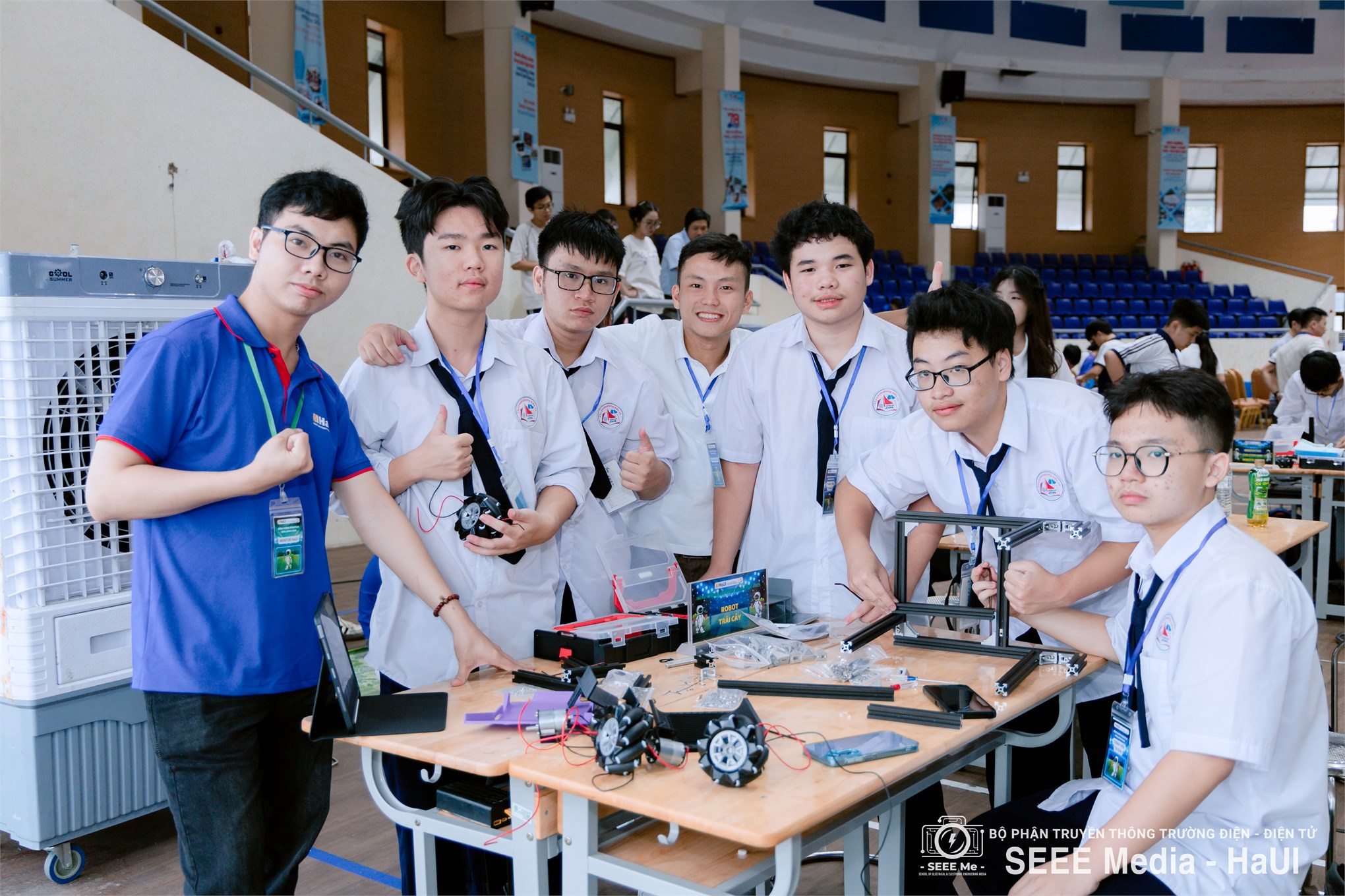 Hùng Vương Robotics Challenge 2025 – Trường Điện – Điện tử lan tỏa đam mê công nghệ và tư duy sáng tạo tới thế hệ trẻ