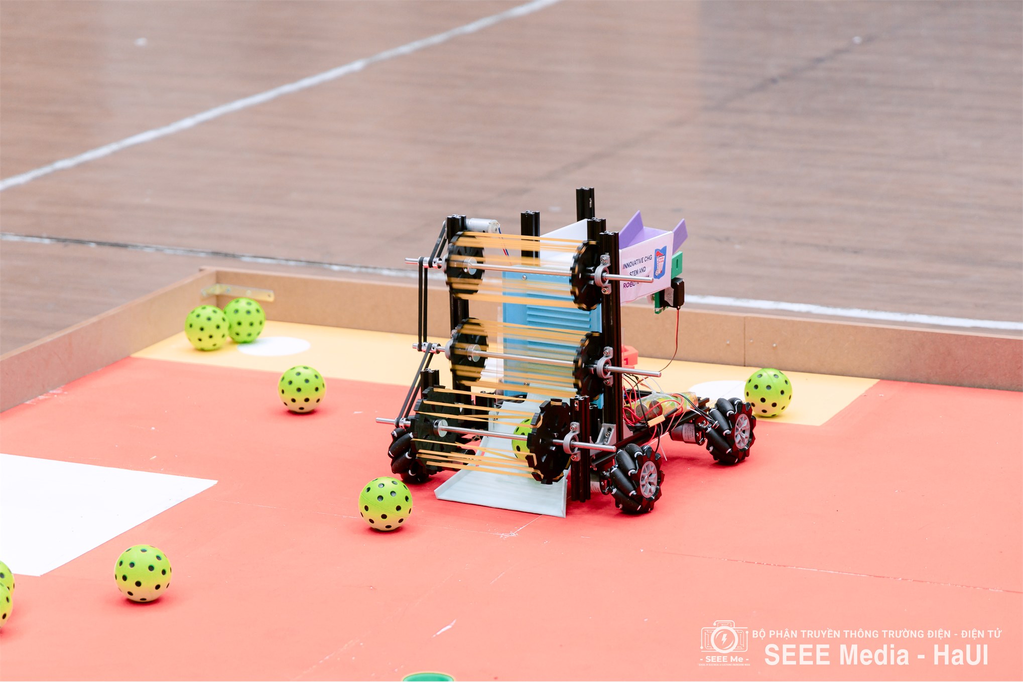 Hùng Vương Robotics Challenge 2025 – Trường Điện – Điện tử lan tỏa đam mê công nghệ và tư duy sáng tạo tới thế hệ trẻ