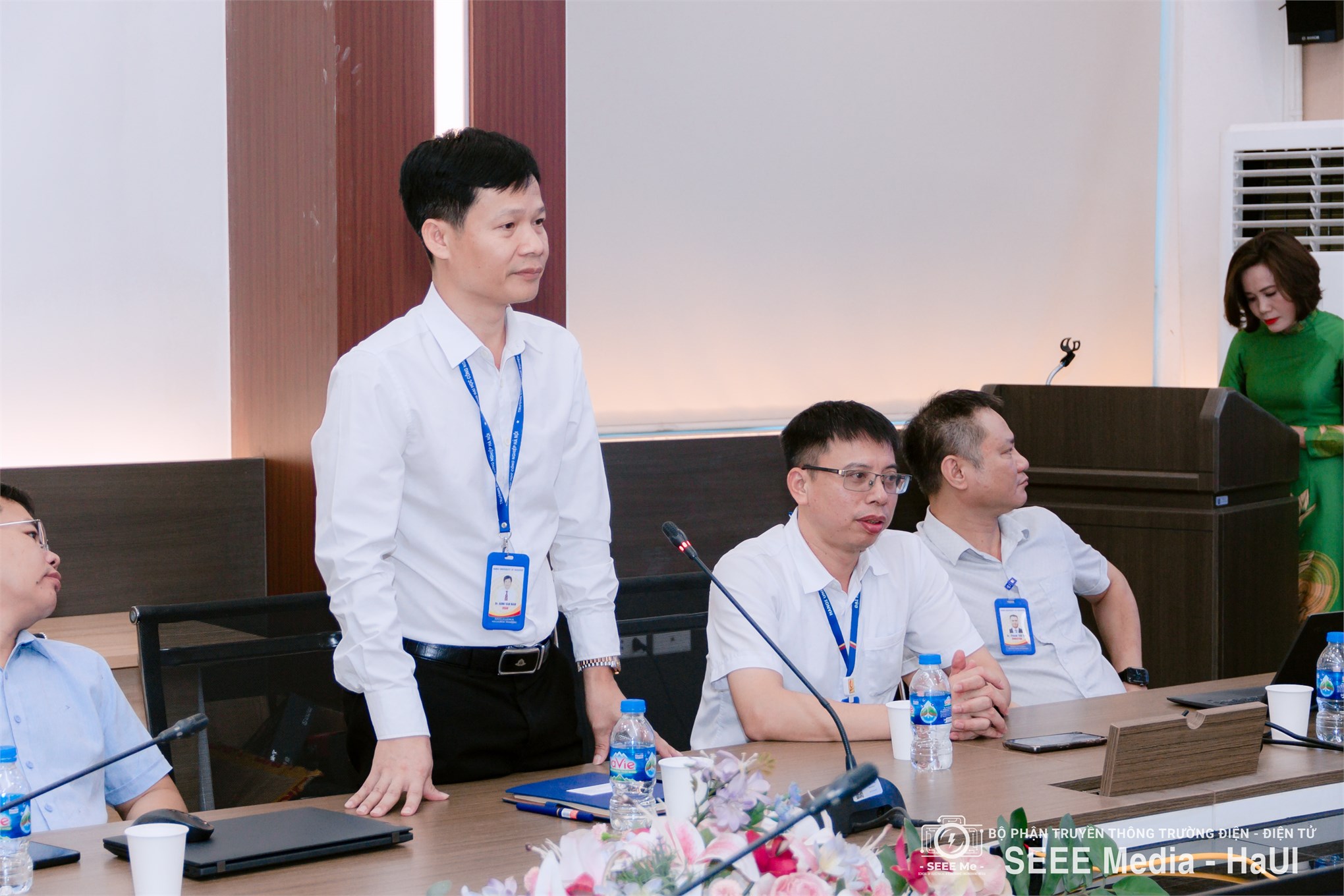 Trường Điện – Điện tử tiếp nhận thiết bị tài trợ từ Công ty Uni-Trend (Việt Nam)