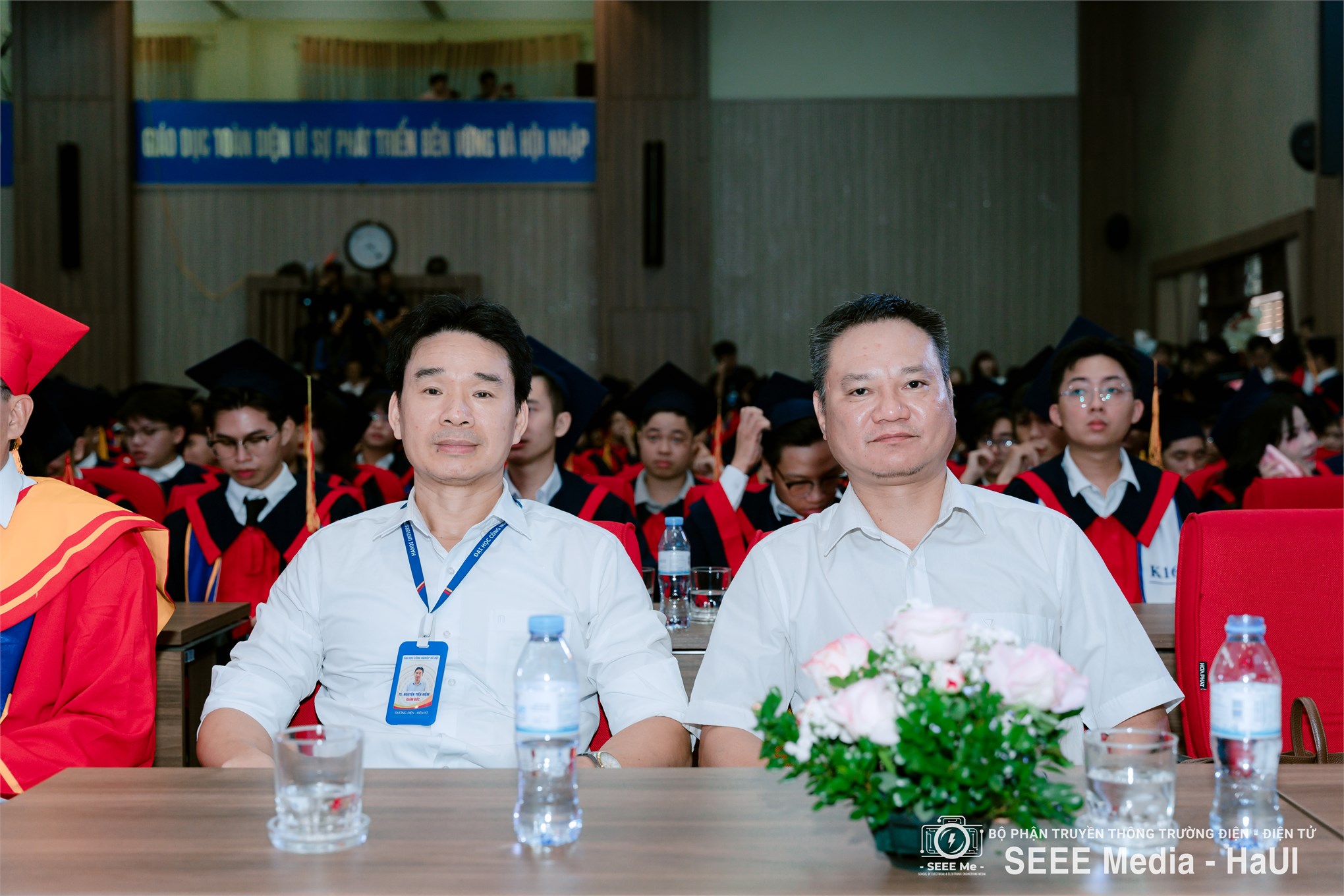 Trường Điện – Điện tử long trọng tổ chức Lễ Tốt nghiệp năm 2025: Hơn 1000 tân Kỹ sư, Cử nhân tự tin bước vào hành trình mới