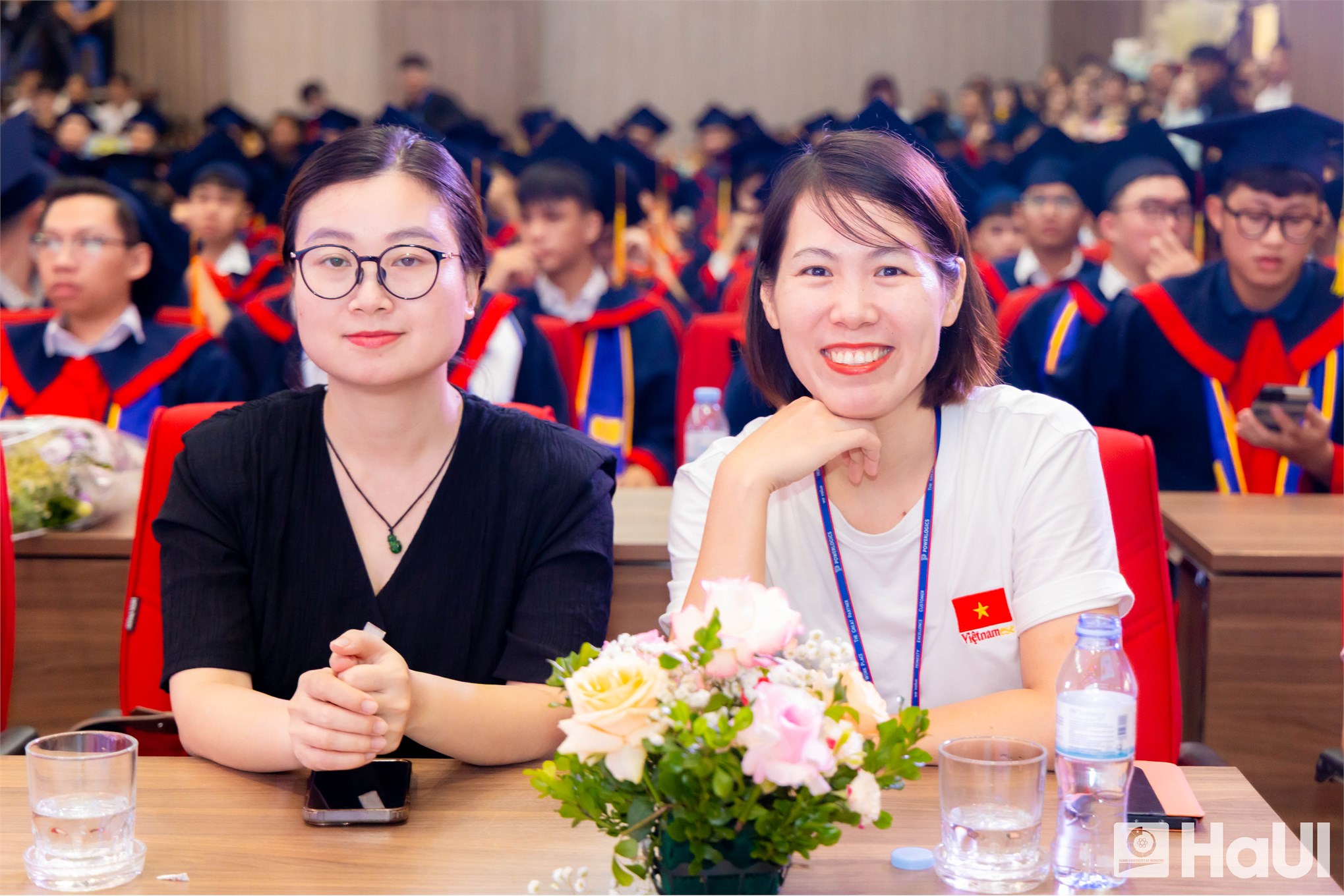Trường Điện – Điện tử long trọng tổ chức Lễ Tốt nghiệp năm 2025: Hơn 1000 tân Kỹ sư, Cử nhân tự tin bước vào hành trình mới