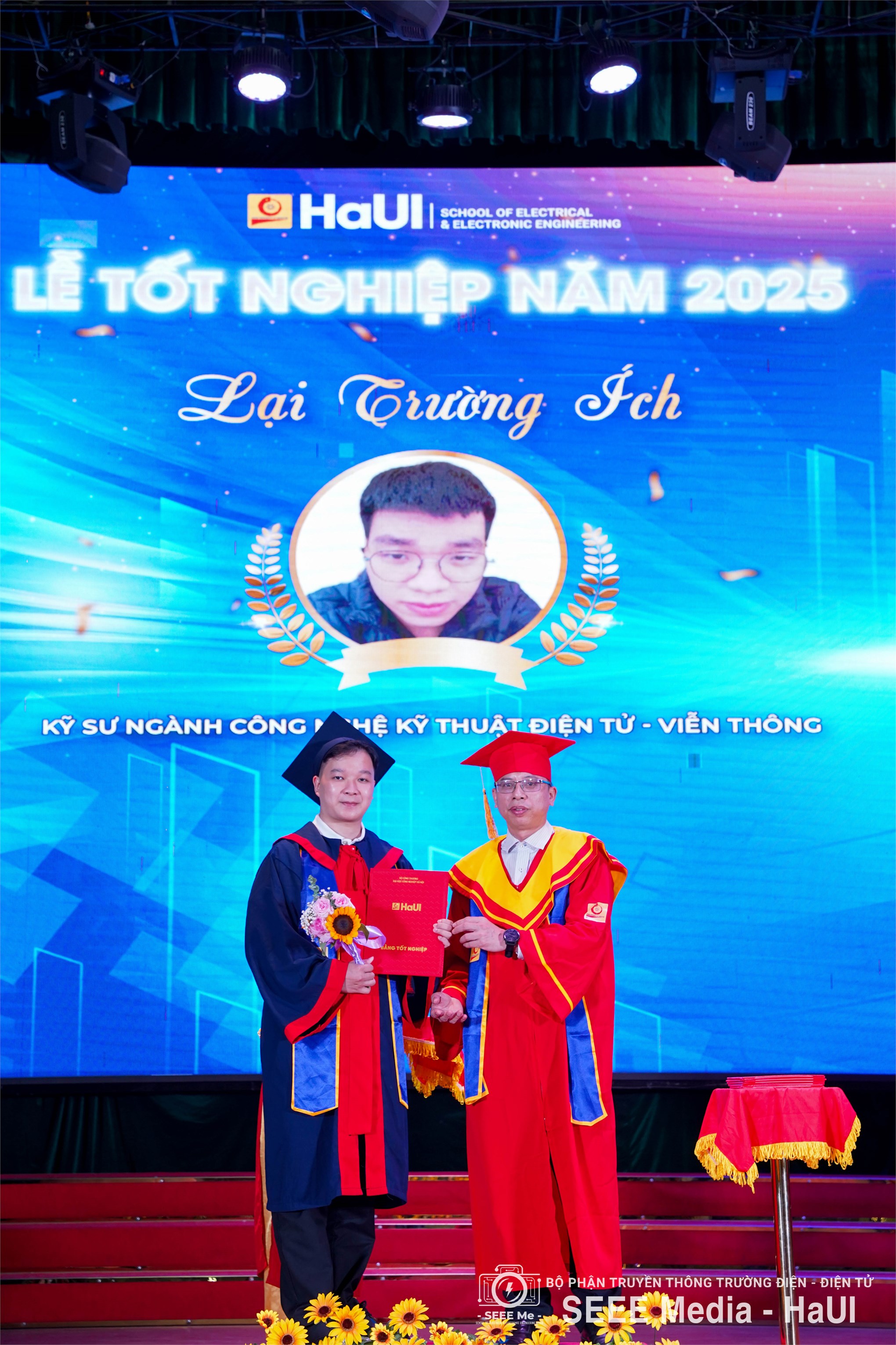 Trường Điện – Điện tử long trọng tổ chức Lễ Tốt nghiệp năm 2025: Hơn 1000 tân Kỹ sư, Cử nhân tự tin bước vào hành trình mới