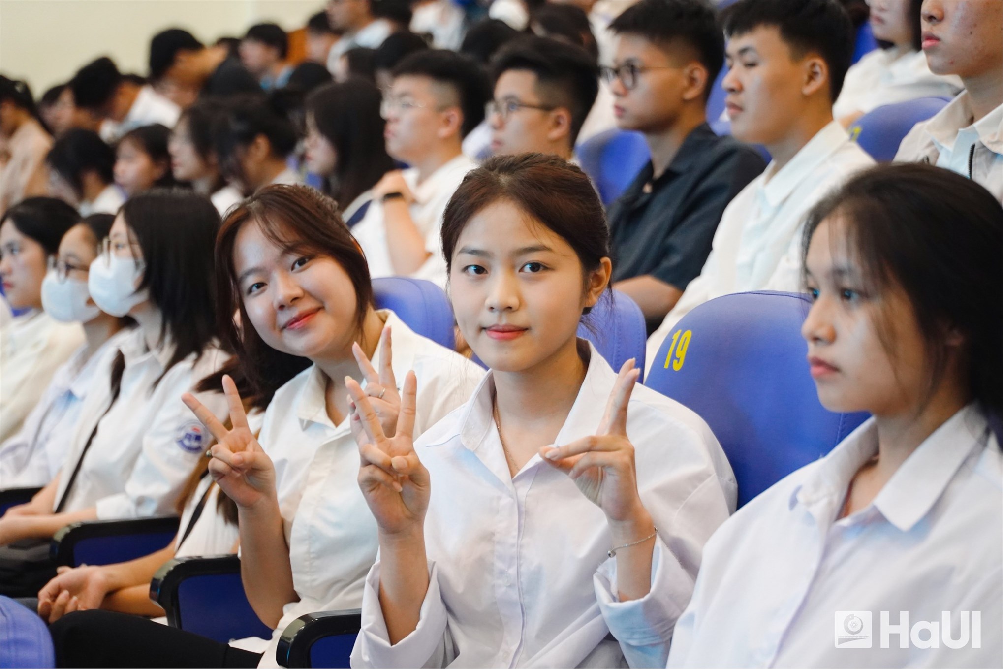 Khát vọng tuổi trẻ K20 – Trường Điện – Điện tử cùng HaUI bước vào năm học 2025 – 2026