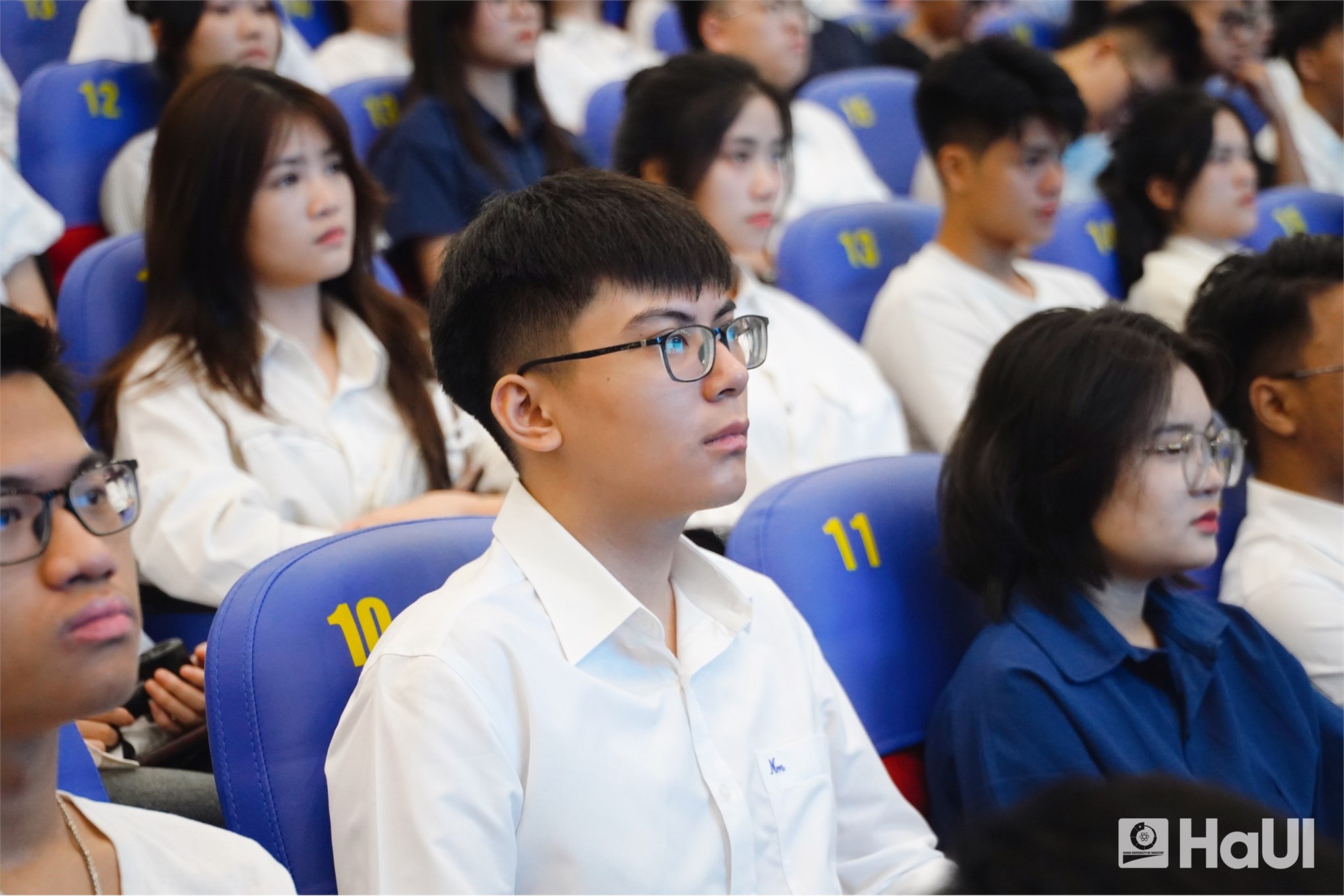 Khát vọng tuổi trẻ K20 – Trường Điện – Điện tử cùng HaUI bước vào năm học 2025 – 2026