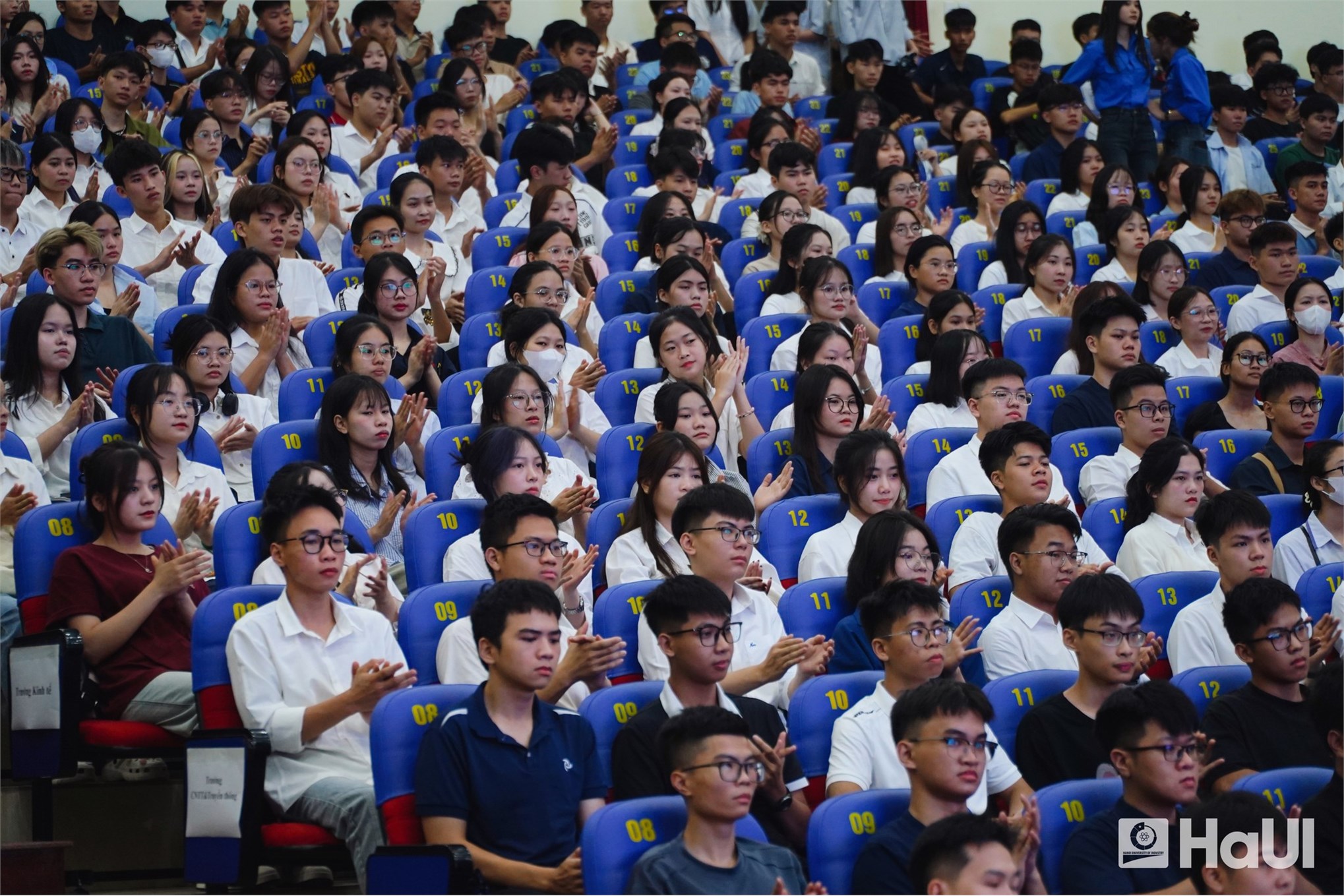 Khát vọng tuổi trẻ K20 – Trường Điện – Điện tử cùng HaUI bước vào năm học 2025 – 2026