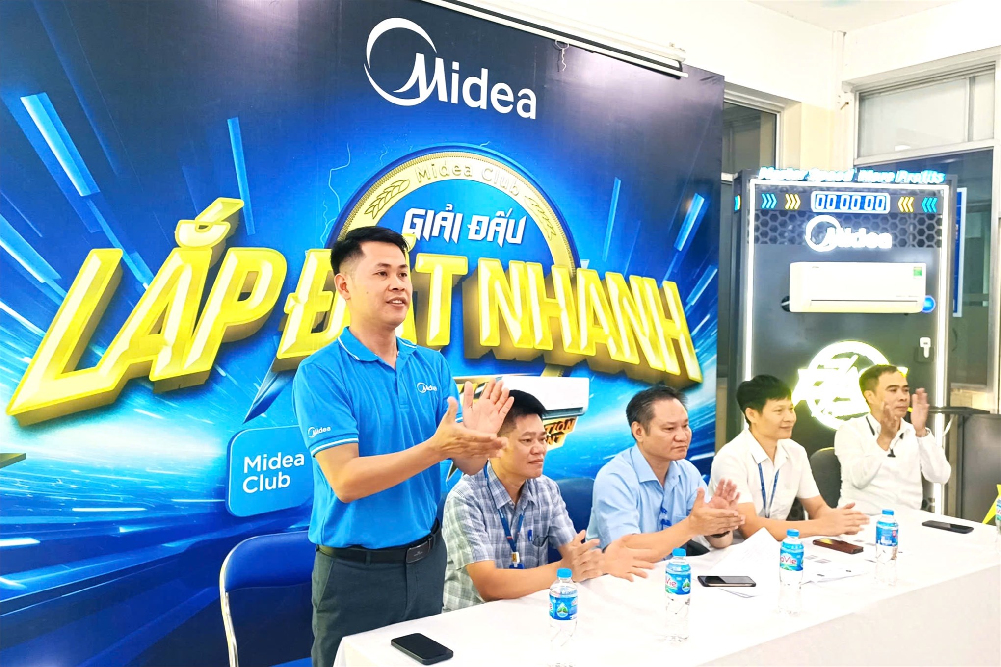 Trường Điện – Điện tử phối hợp cùng Midea tổ chức Vòng Sơ khảo Cuộc thi Lắp đặt nhanh – Midea Club 2025