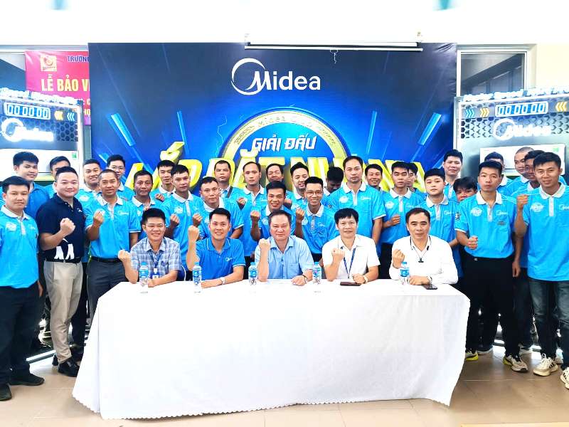 Trường Điện – Điện tử phối hợp cùng Midea tổ chức Vòng Sơ khảo Cuộc thi Lắp đặt nhanh – Midea Club 2025