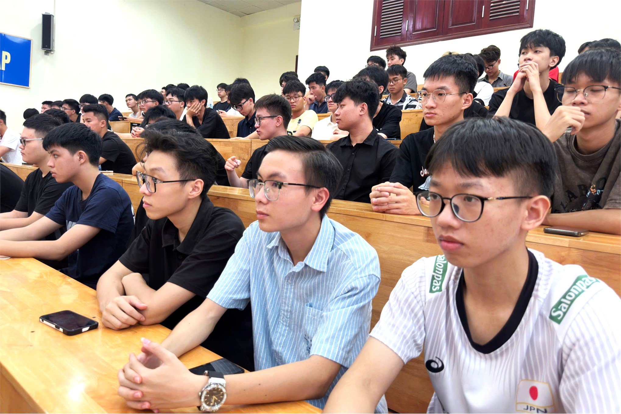 Học Điều khiển & Tự động hóa bằng tiếng Anh – Lợi thế chinh phục doanh nghiệp toàn cầu