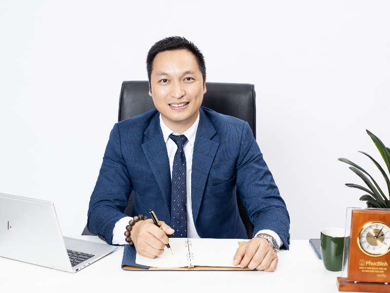 Cựu sinh viên Nguyễn Khắc Quý – Từ giảng đường Điện – Điện tử đến hành trình kiến tạo Phucbinh Group vươn tầm quốc tế