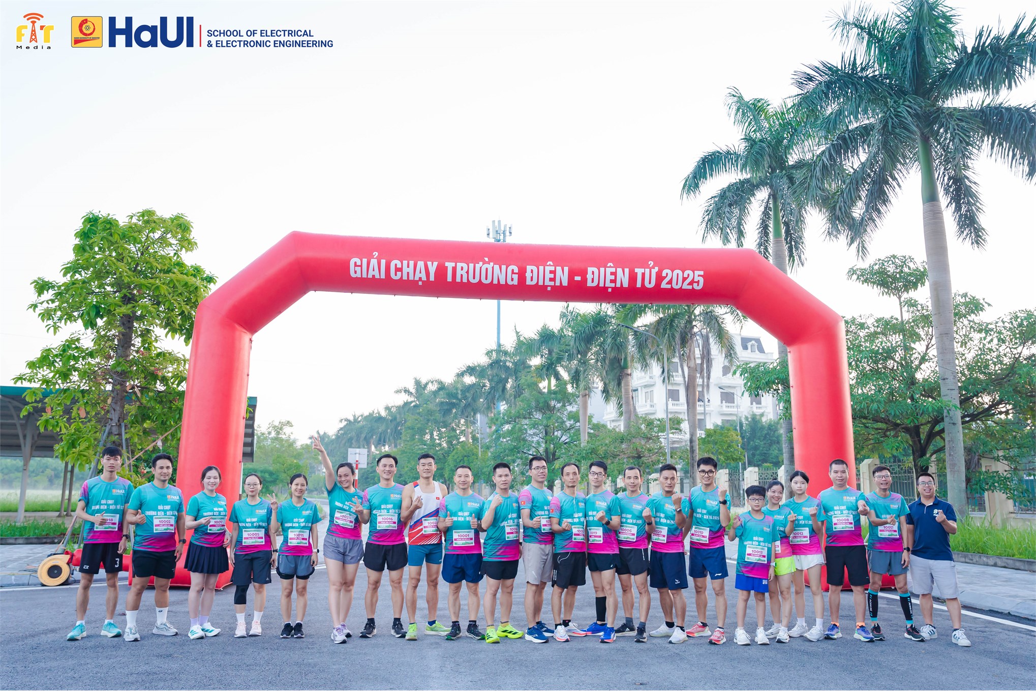 Lan tỏa tinh thần thể thao – kết nối yêu thương từ giải chạy “Hỗ trợ sinh viên có hoàn cảnh khó khăn” năm 2025 Trường Điện - Điện tử