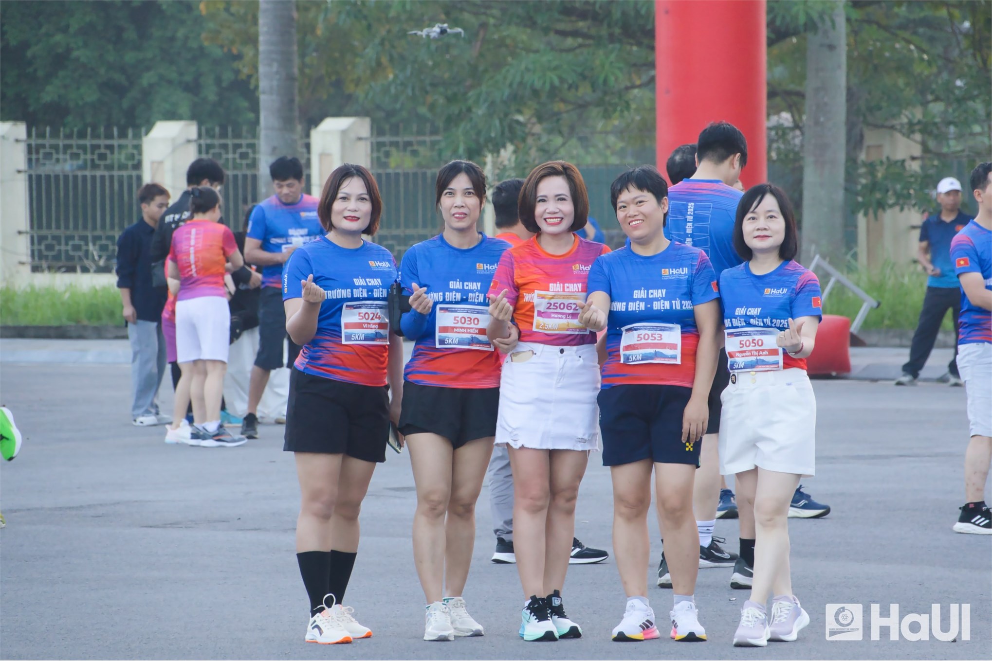Lan tỏa tinh thần thể thao – kết nối yêu thương từ giải chạy “Hỗ trợ sinh viên có hoàn cảnh khó khăn” năm 2025 Trường Điện - Điện tử