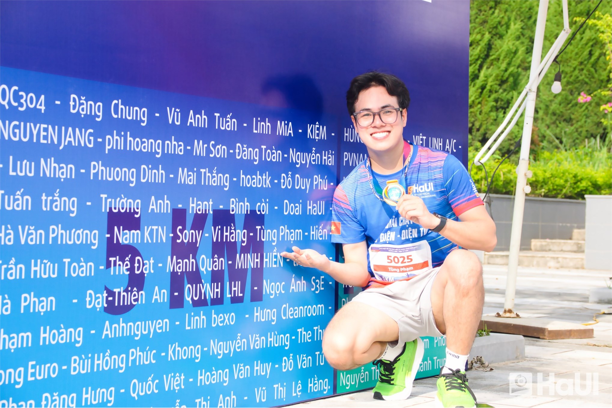 Lan tỏa tinh thần thể thao – kết nối yêu thương từ giải chạy “Hỗ trợ sinh viên có hoàn cảnh khó khăn” năm 2025 Trường Điện - Điện tử
