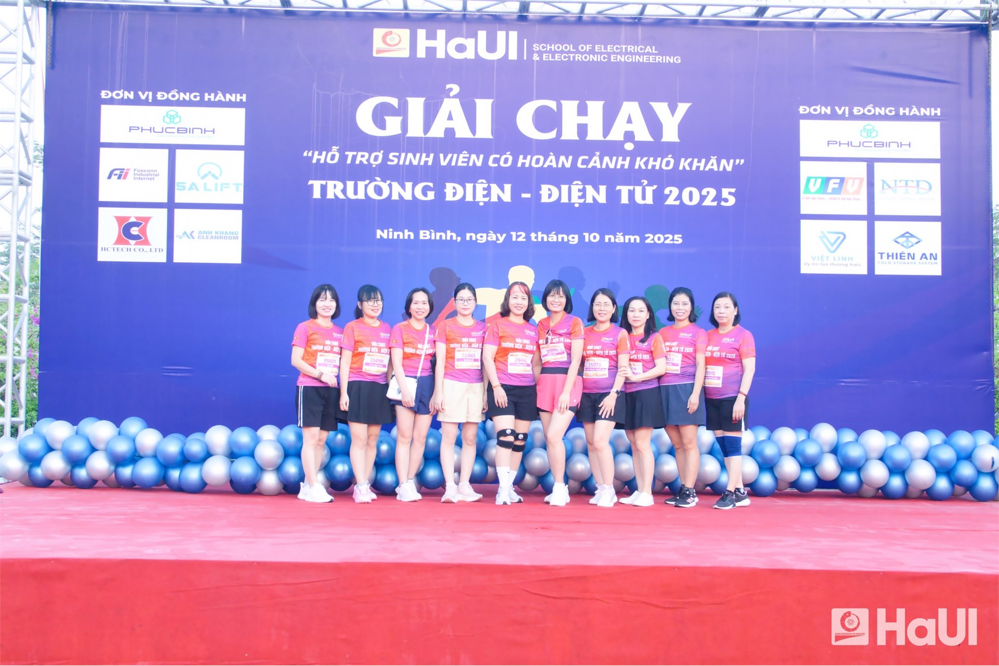 Lan tỏa tinh thần thể thao – kết nối yêu thương từ giải chạy “Hỗ trợ sinh viên có hoàn cảnh khó khăn” năm 2025 Trường Điện - Điện tử