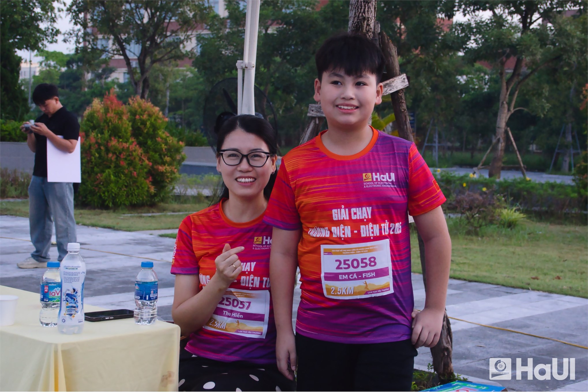 Lan tỏa tinh thần thể thao – kết nối yêu thương từ giải chạy “Hỗ trợ sinh viên có hoàn cảnh khó khăn” năm 2025 Trường Điện - Điện tử
