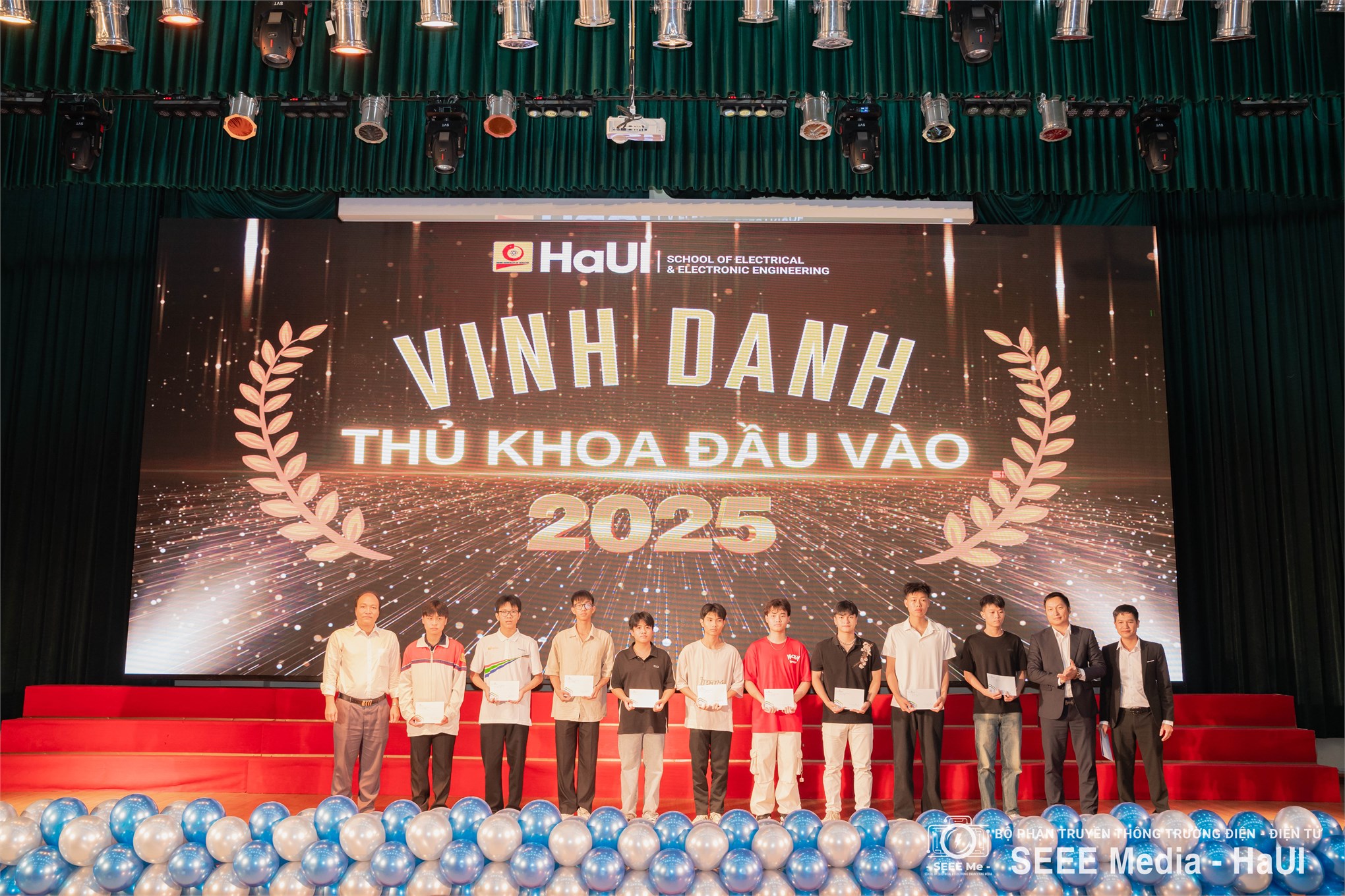 Chào tân sinh viên SEEE 2025 – Khi nhiệt huyết tuổi trẻ thắp sáng ước mơ công nghệ