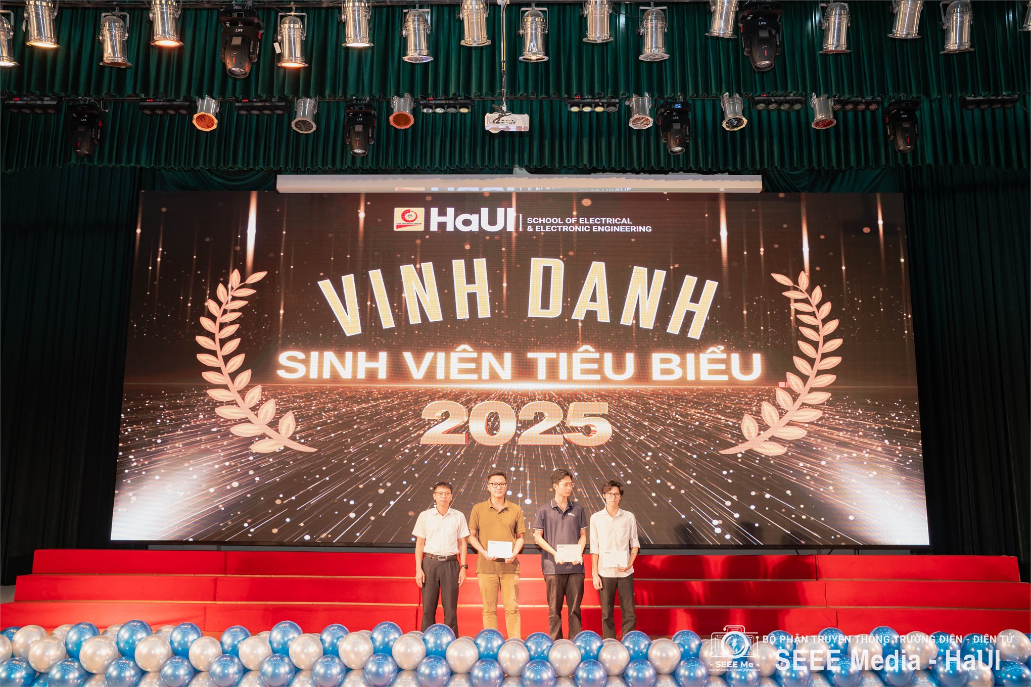 Chào tân sinh viên SEEE 2025 – Khi nhiệt huyết tuổi trẻ thắp sáng ước mơ công nghệ