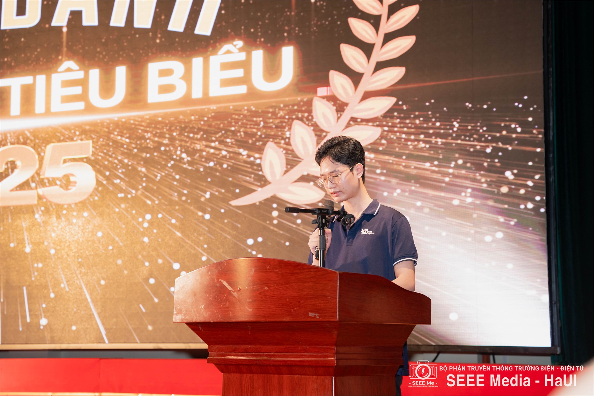 Chào tân sinh viên SEEE 2025 – Khi nhiệt huyết tuổi trẻ thắp sáng ước mơ công nghệ