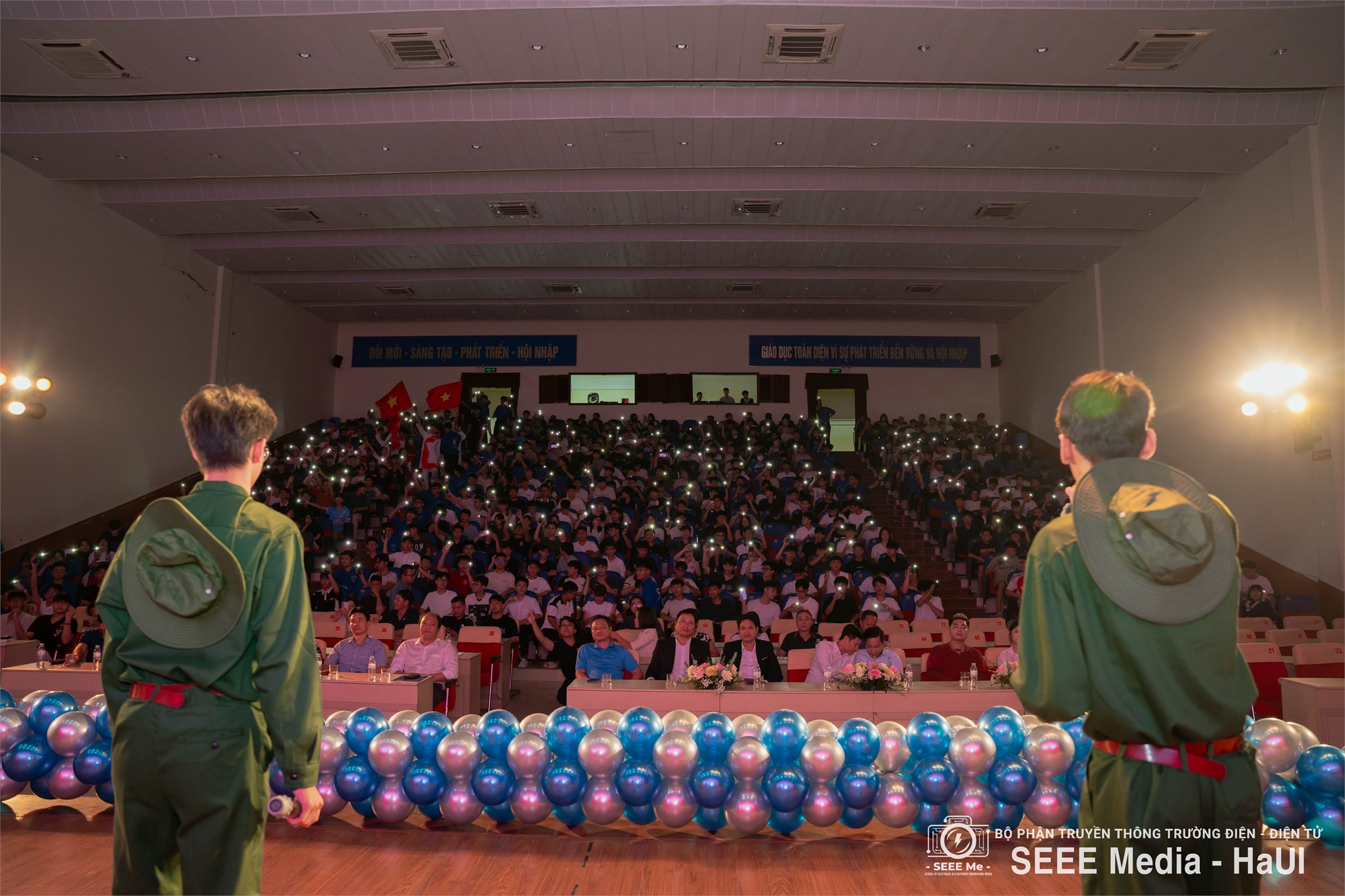 Chào tân sinh viên SEEE 2025 – Khi nhiệt huyết tuổi trẻ thắp sáng ước mơ công nghệ