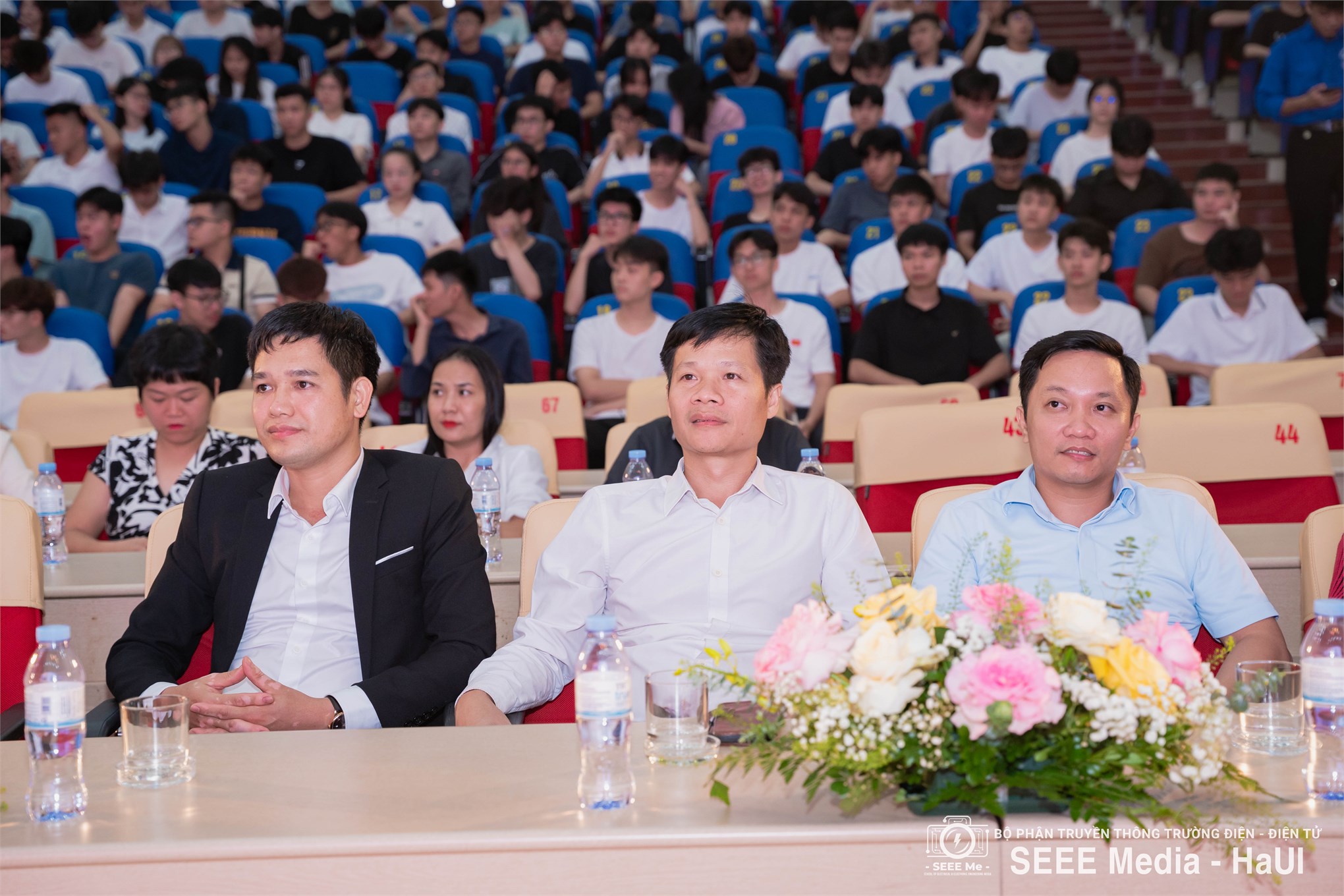 Chào tân sinh viên SEEE 2025 – Khi nhiệt huyết tuổi trẻ thắp sáng ước mơ công nghệ