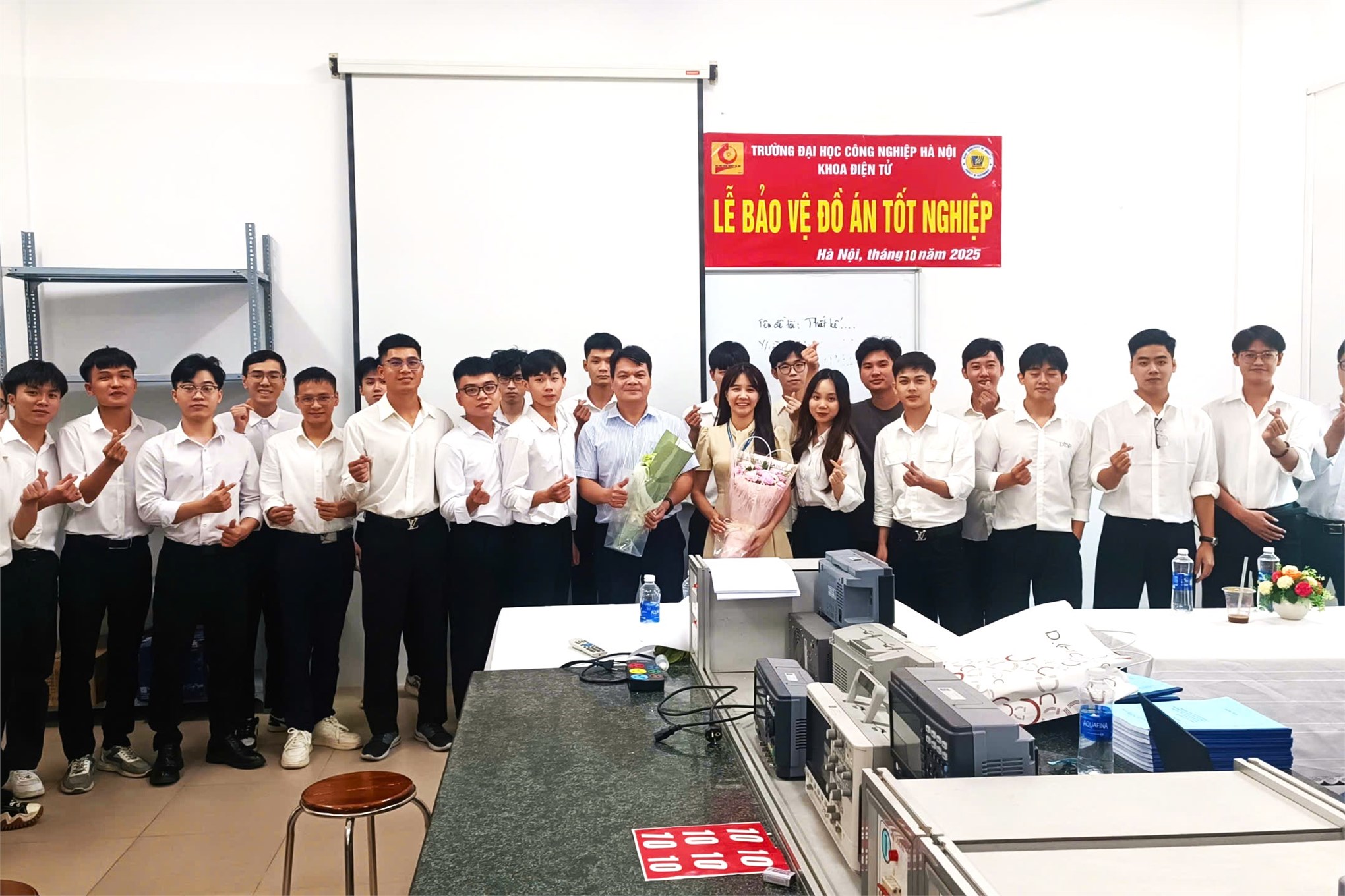 Từ giảng đường đến doanh nghiệp: Sinh viên Trường Điện – Điện tử được tuyển dụng ngay trước ngày bảo vệ đồ án tốt nghiệp