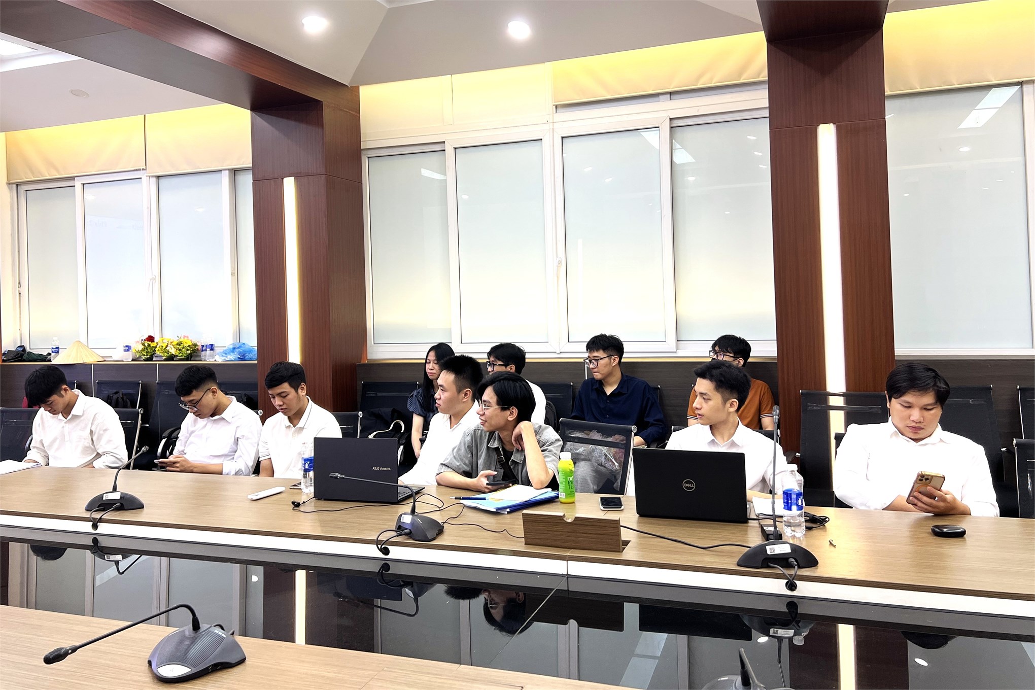 Từ giảng đường đến doanh nghiệp: Sinh viên Trường Điện – Điện tử được tuyển dụng ngay trước ngày bảo vệ đồ án tốt nghiệp